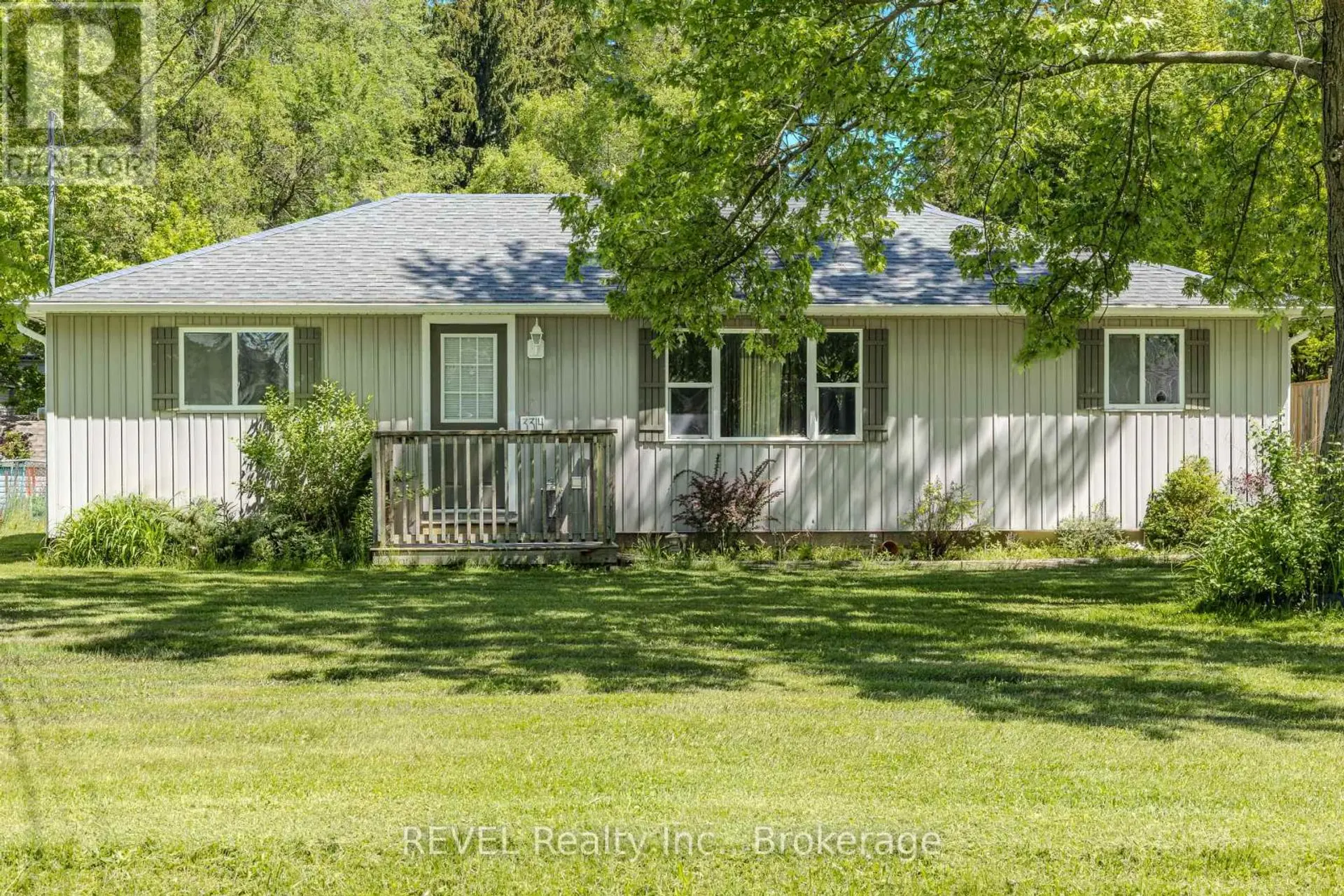 3314 EVADERE AVENUE E - Image 1