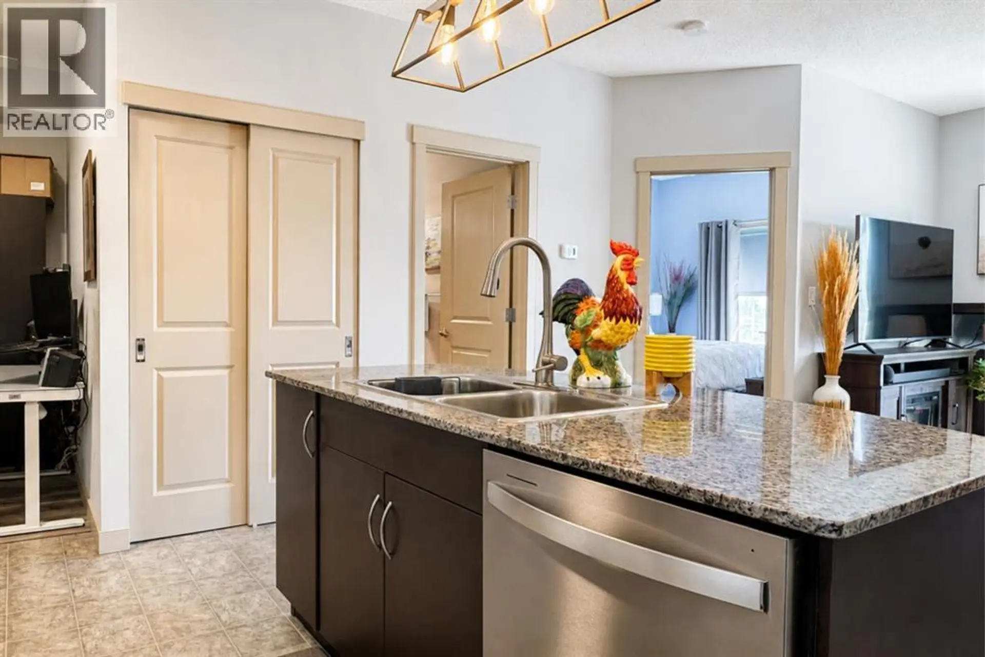 #4206 5605 Henwood Street SW - Image 6
