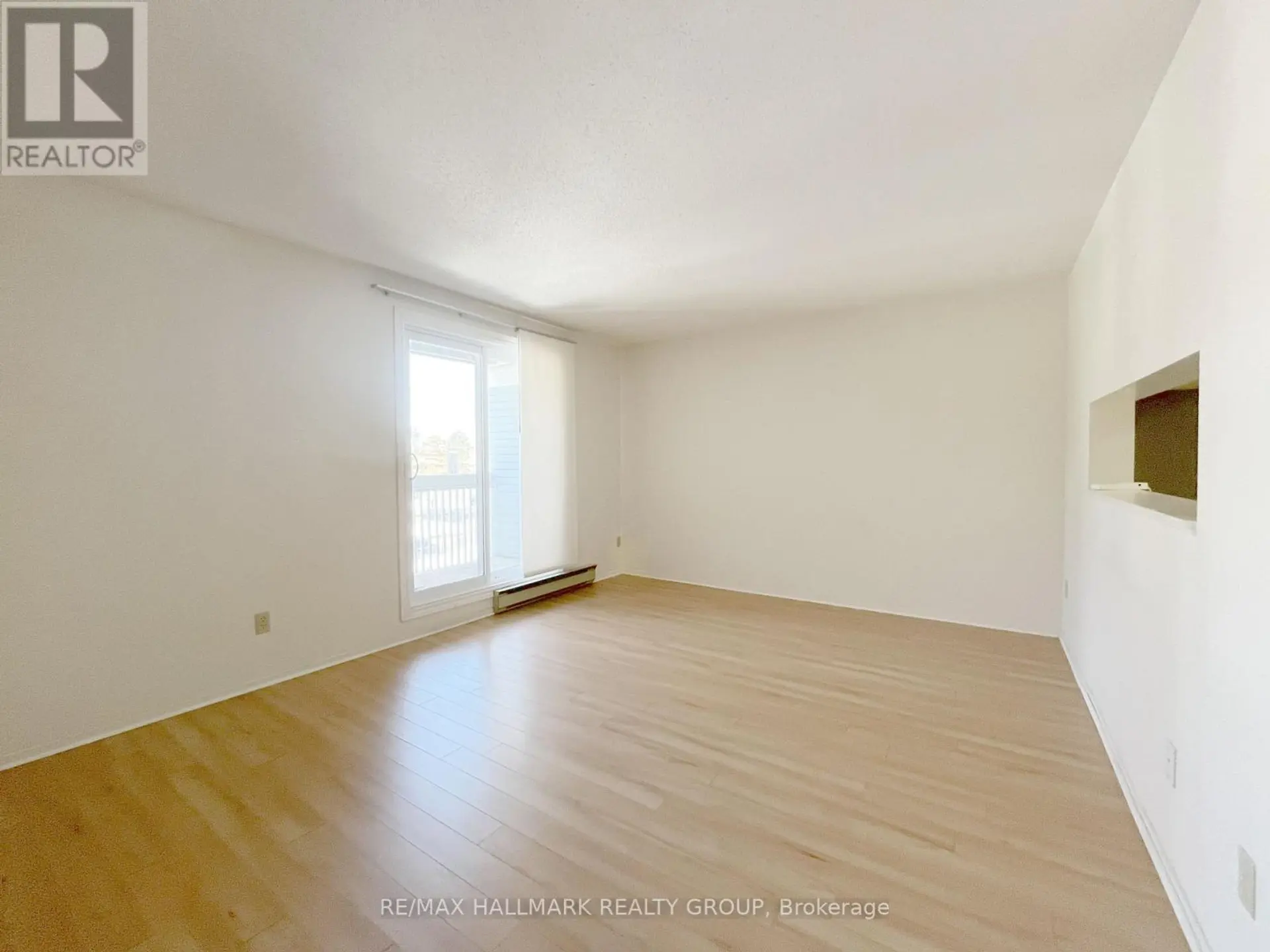 #310 214 VIEWMOUNT DRIVE - Image 6