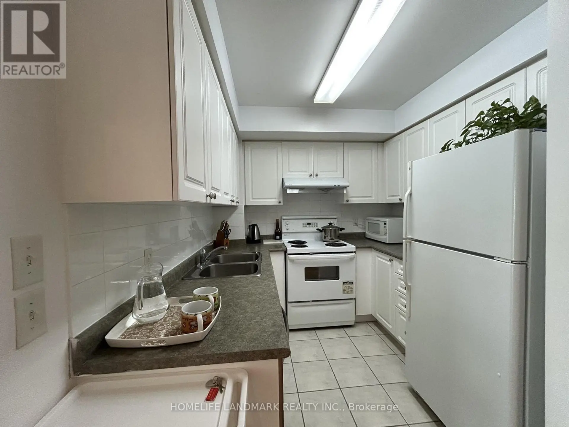 #709 20 OLIVE AVENUE - Image 10