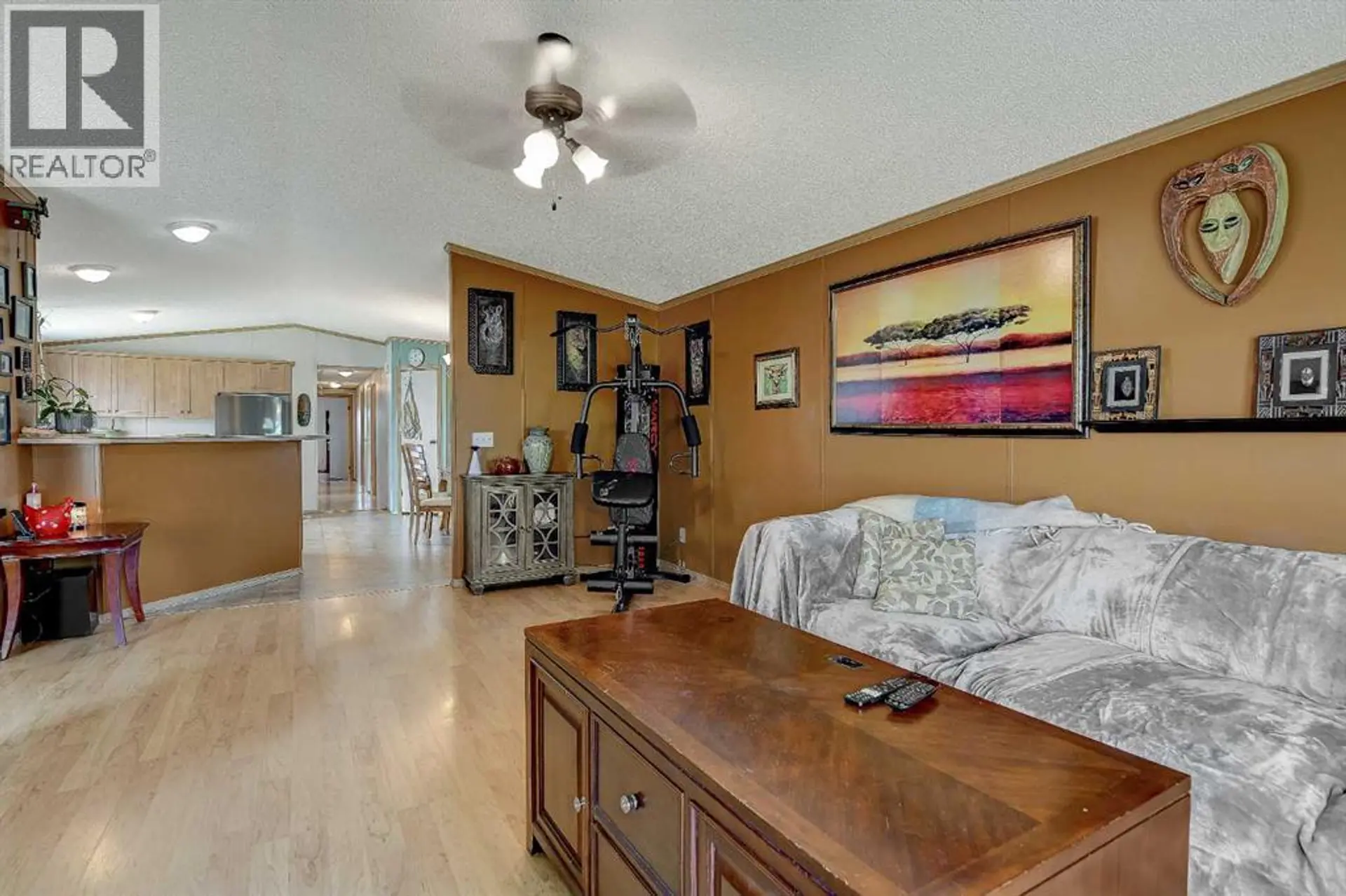 9021 85 Avenue - Image 4