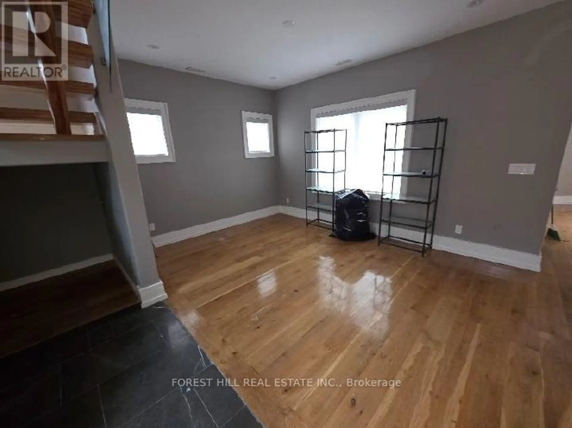 17 KENNEDY PARK ROAD - Image 3