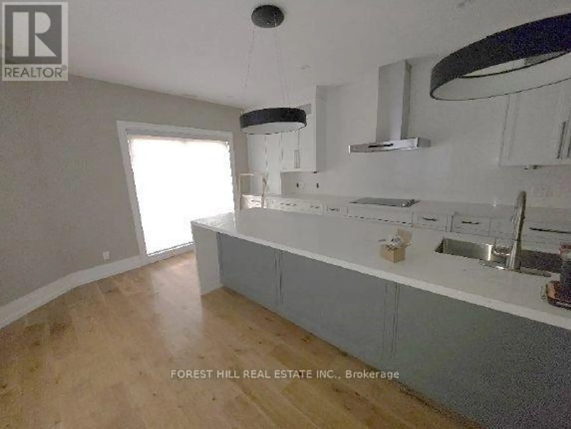 17 KENNEDY PARK ROAD - Image 4