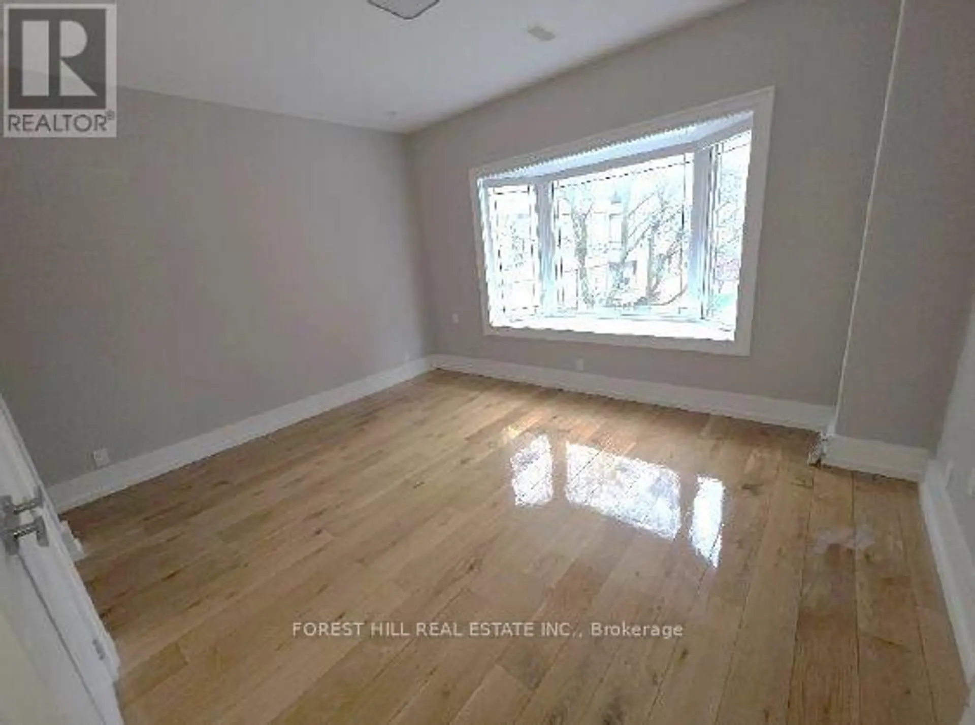 17 KENNEDY PARK ROAD - Image 6