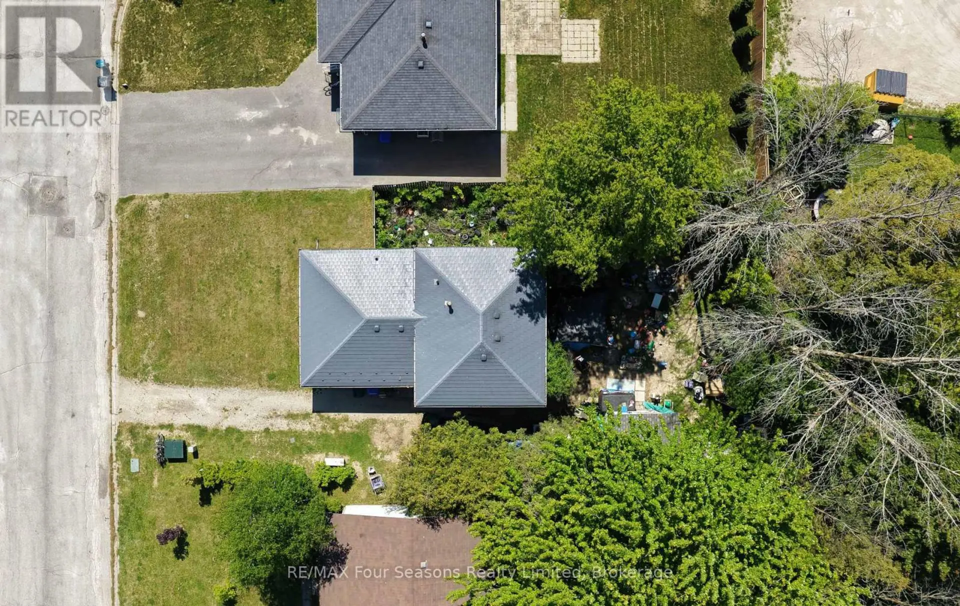 10 RHONDA ROAD - Image 2