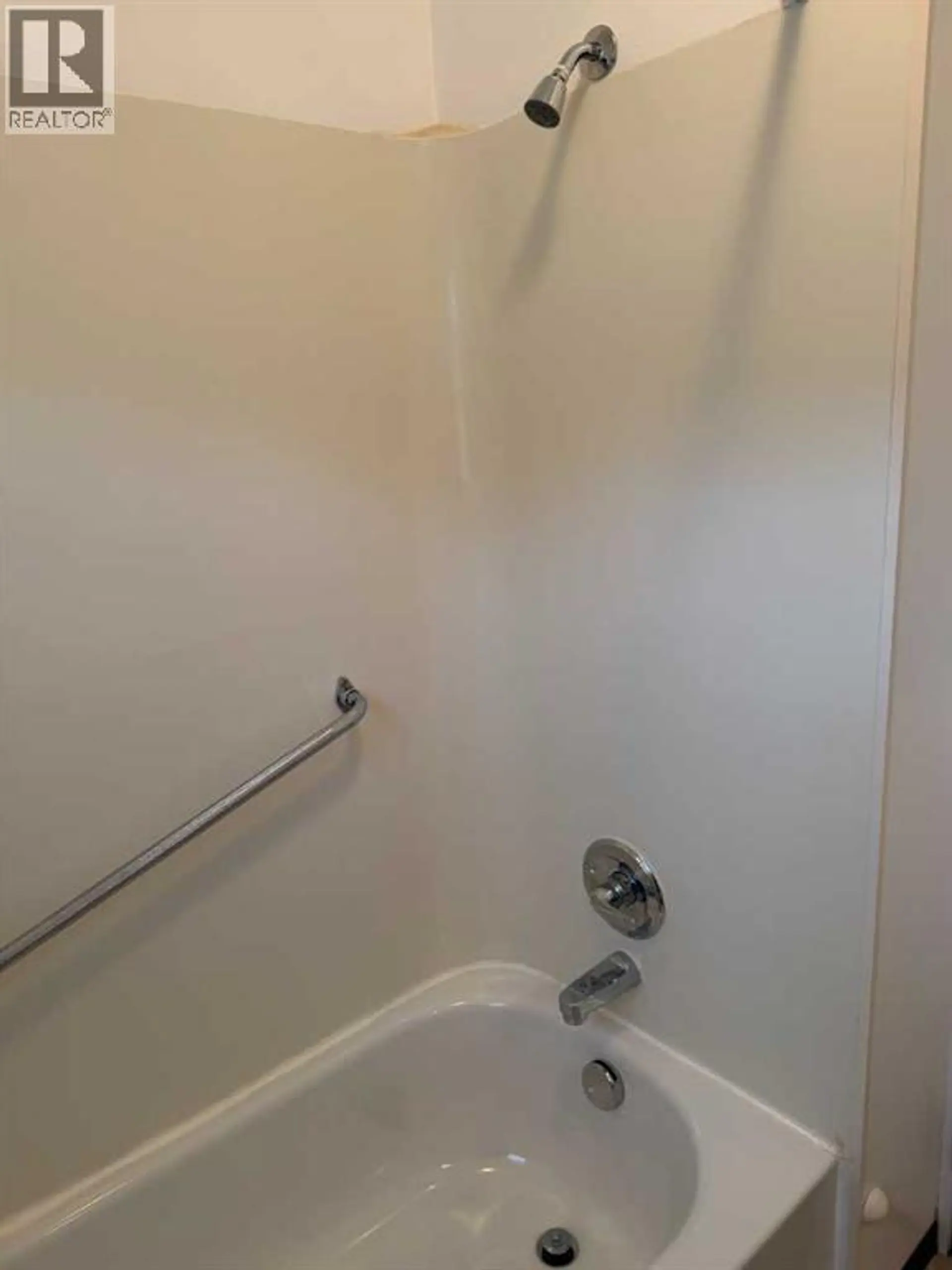 46 2 Street NW - Image 10