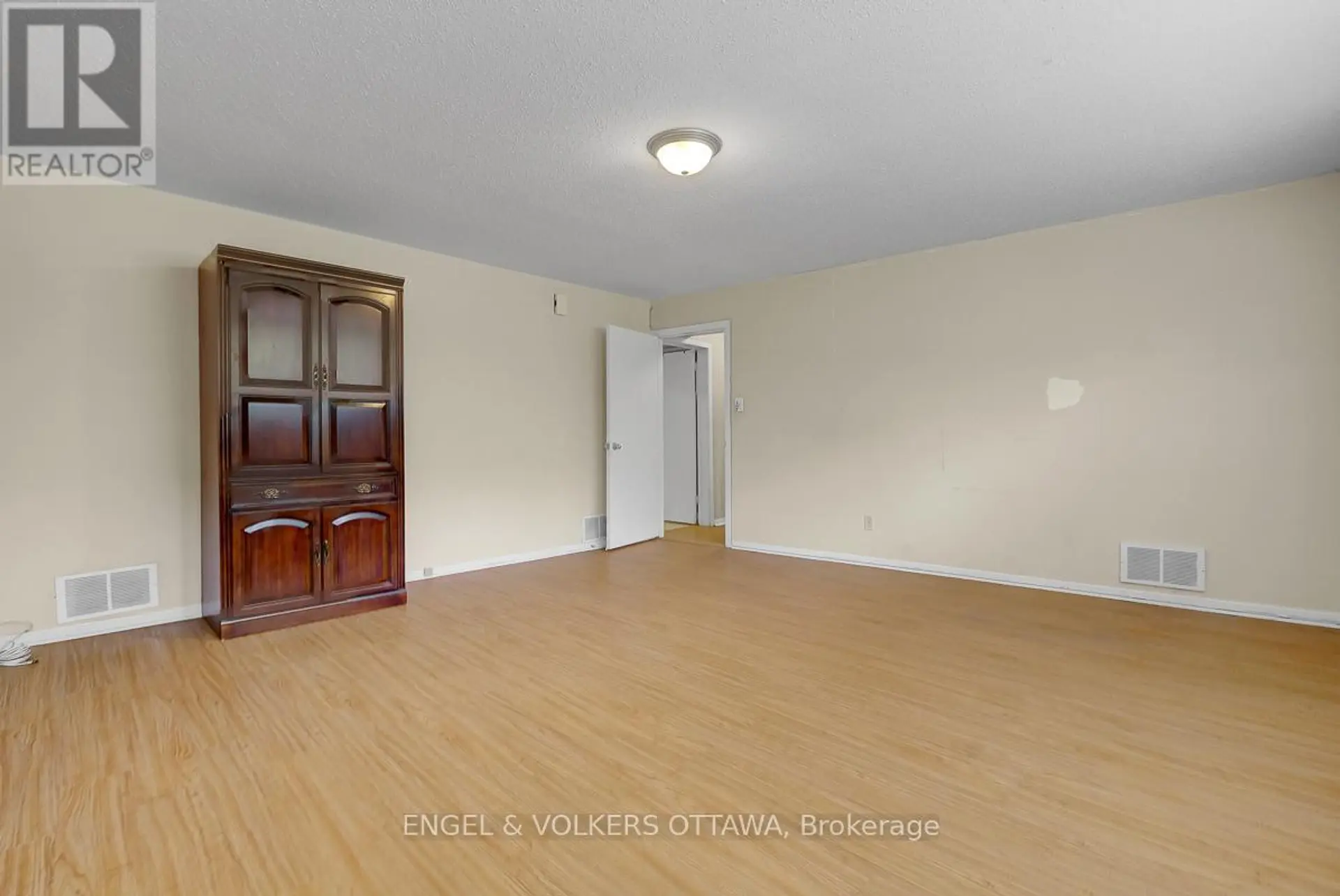 #B 765 SPRINGLAND DRIVE - Image 13