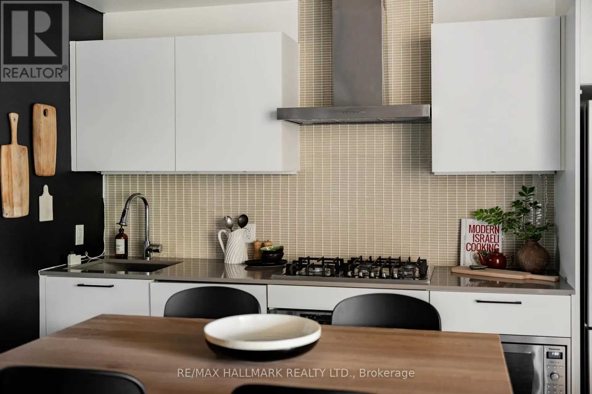 #201 60 HASLETT AVENUE - Image 5