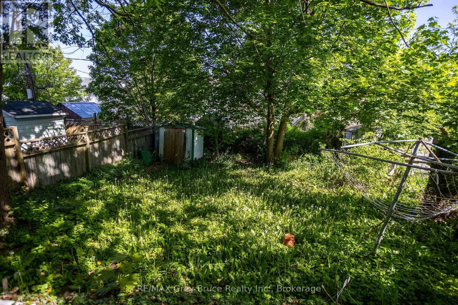 1068 11TH STREET E - Image 17