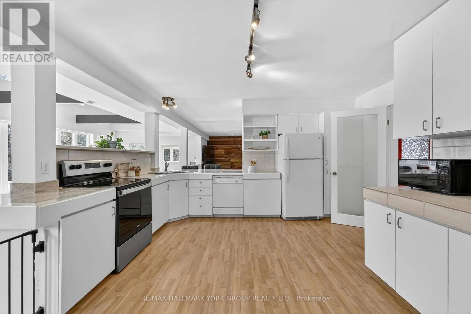 5768 SMITH BOULEVARD - Image 6