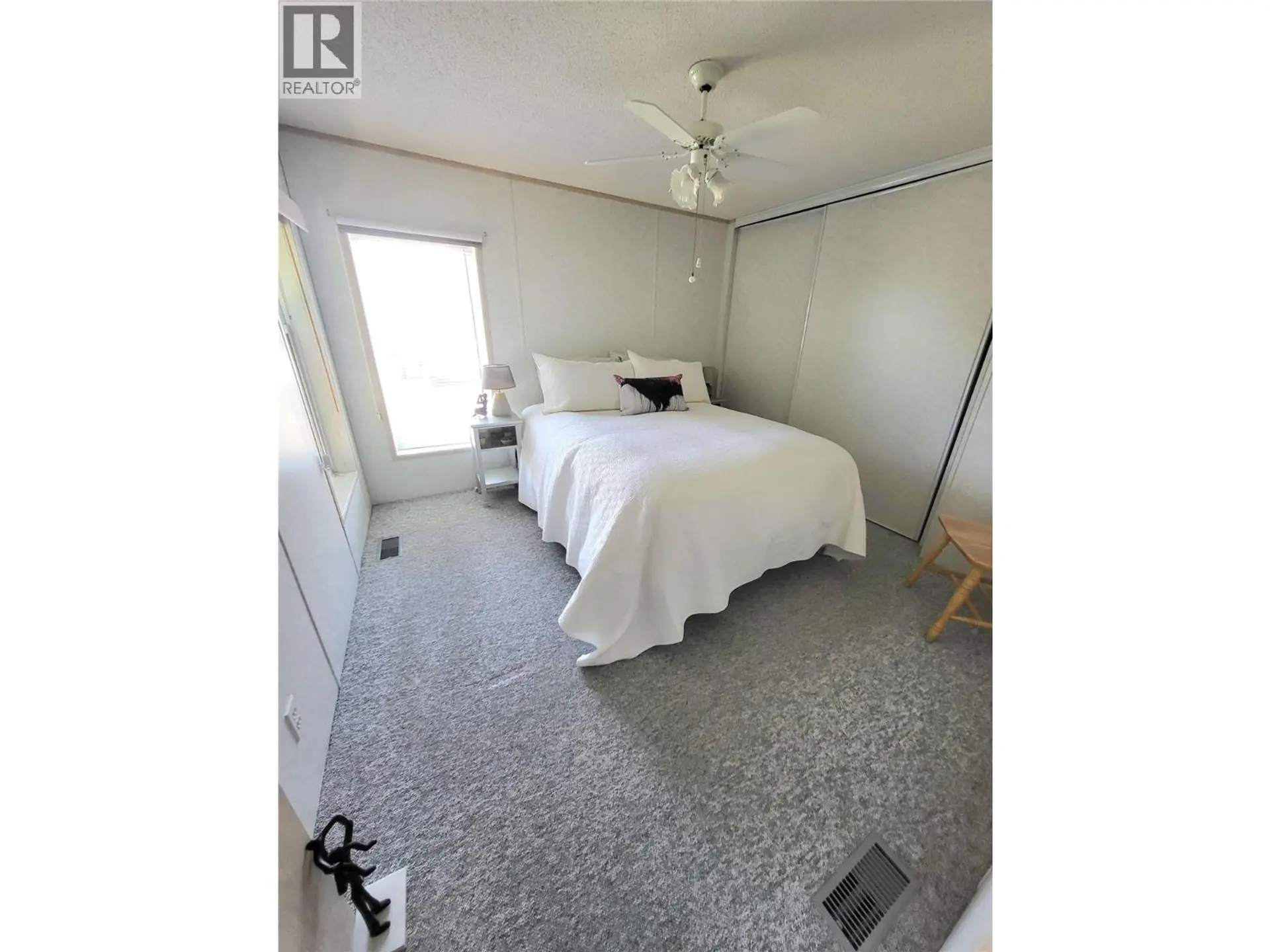 #12 321 Yorkton Avenue - Image 12