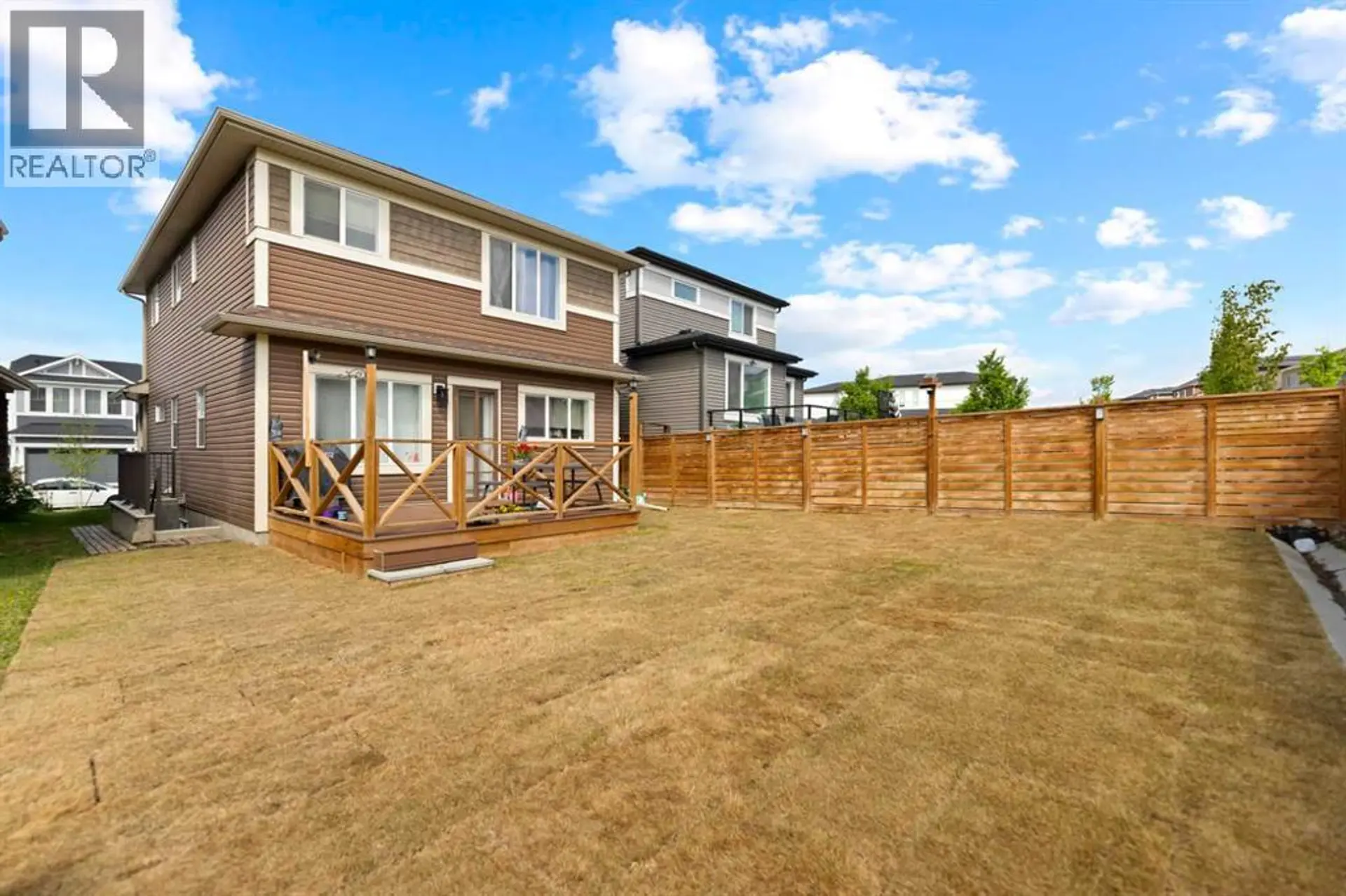249 Lucas Crescent NW - Image 18