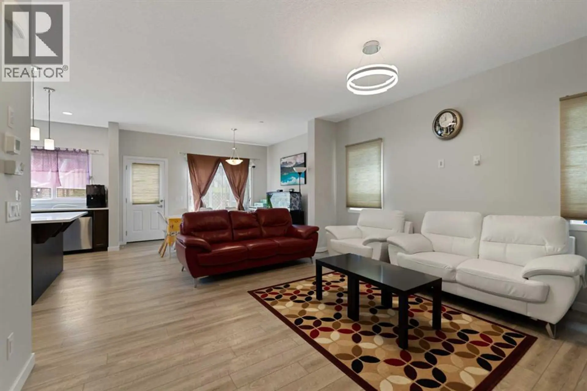 249 Lucas Crescent NW - Image 7