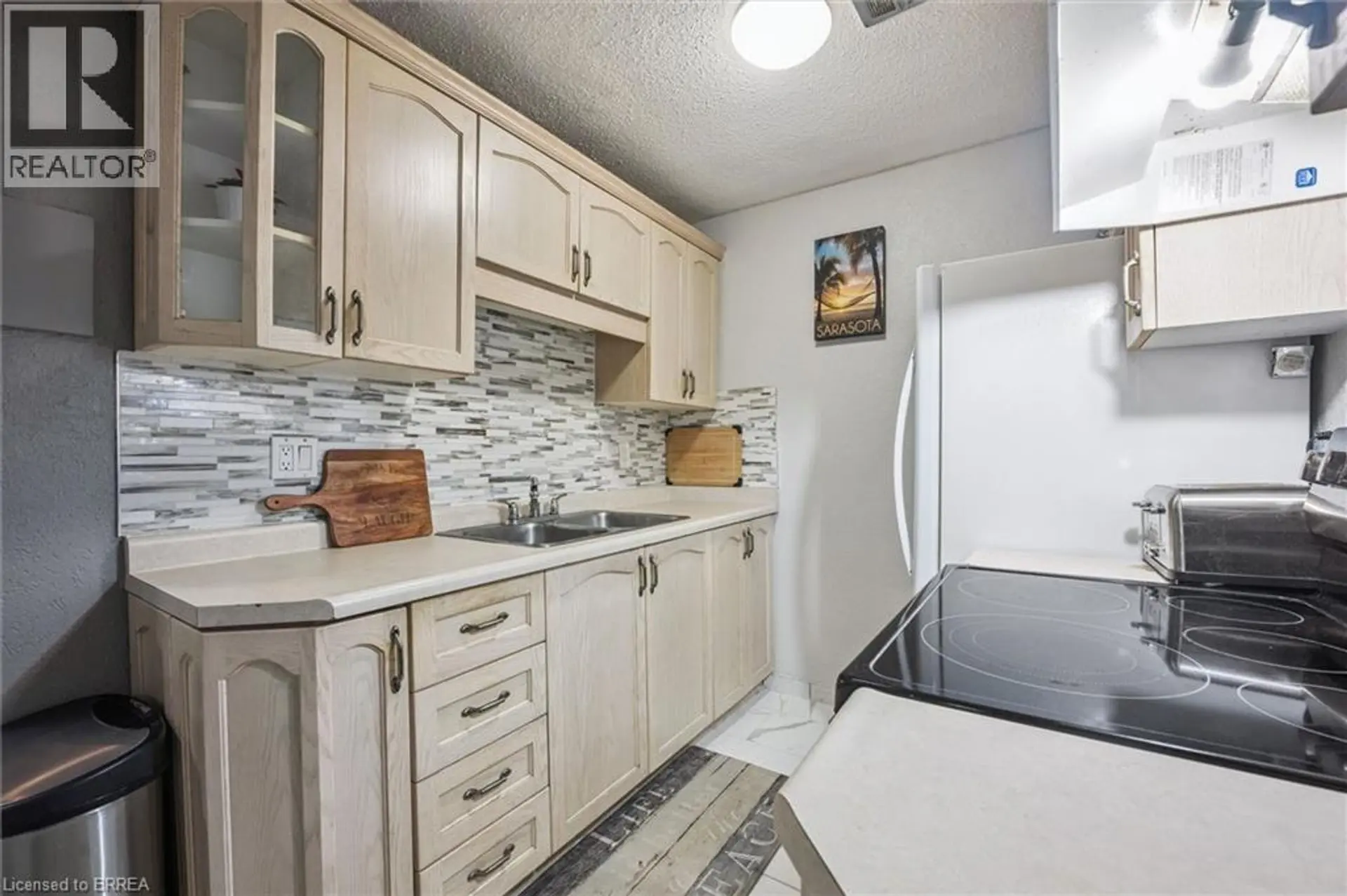 #202 893 CONCESSION Street - Image 12