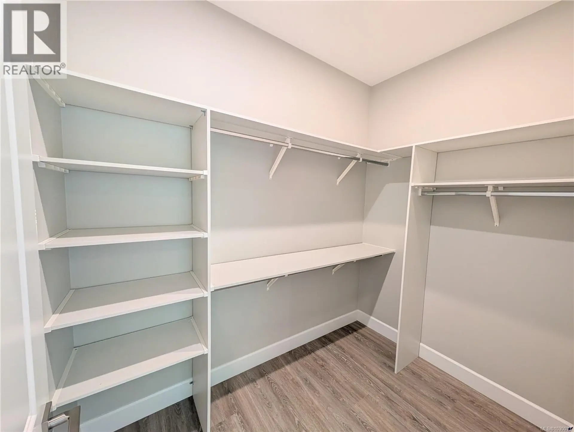1342 Mckinley Rd - Image 20