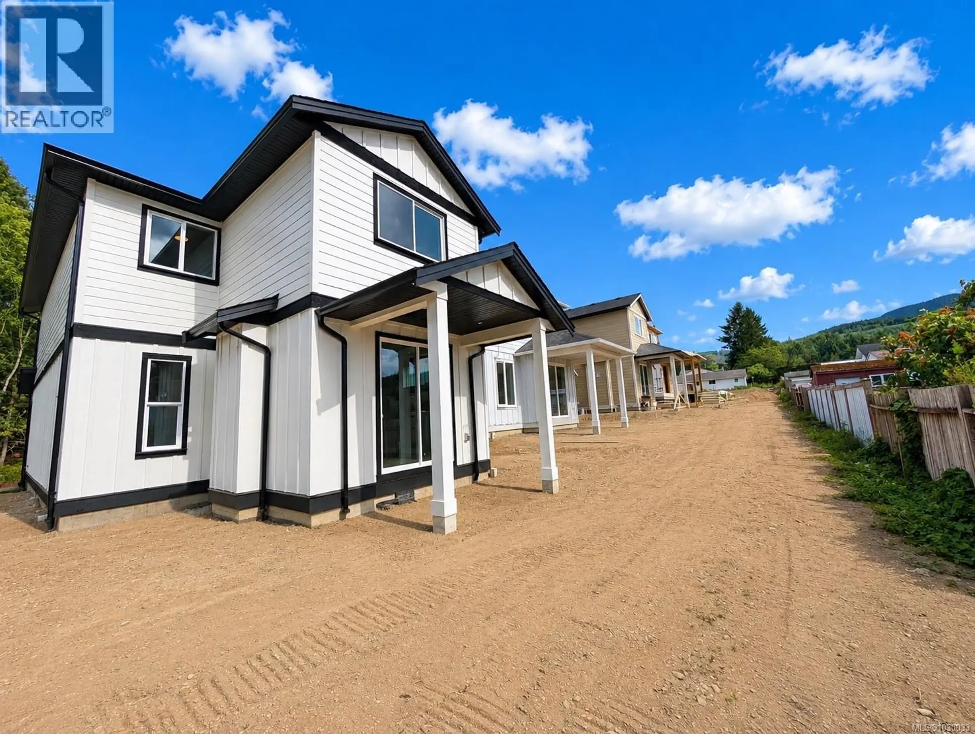 1342 Mckinley Rd - Image 3