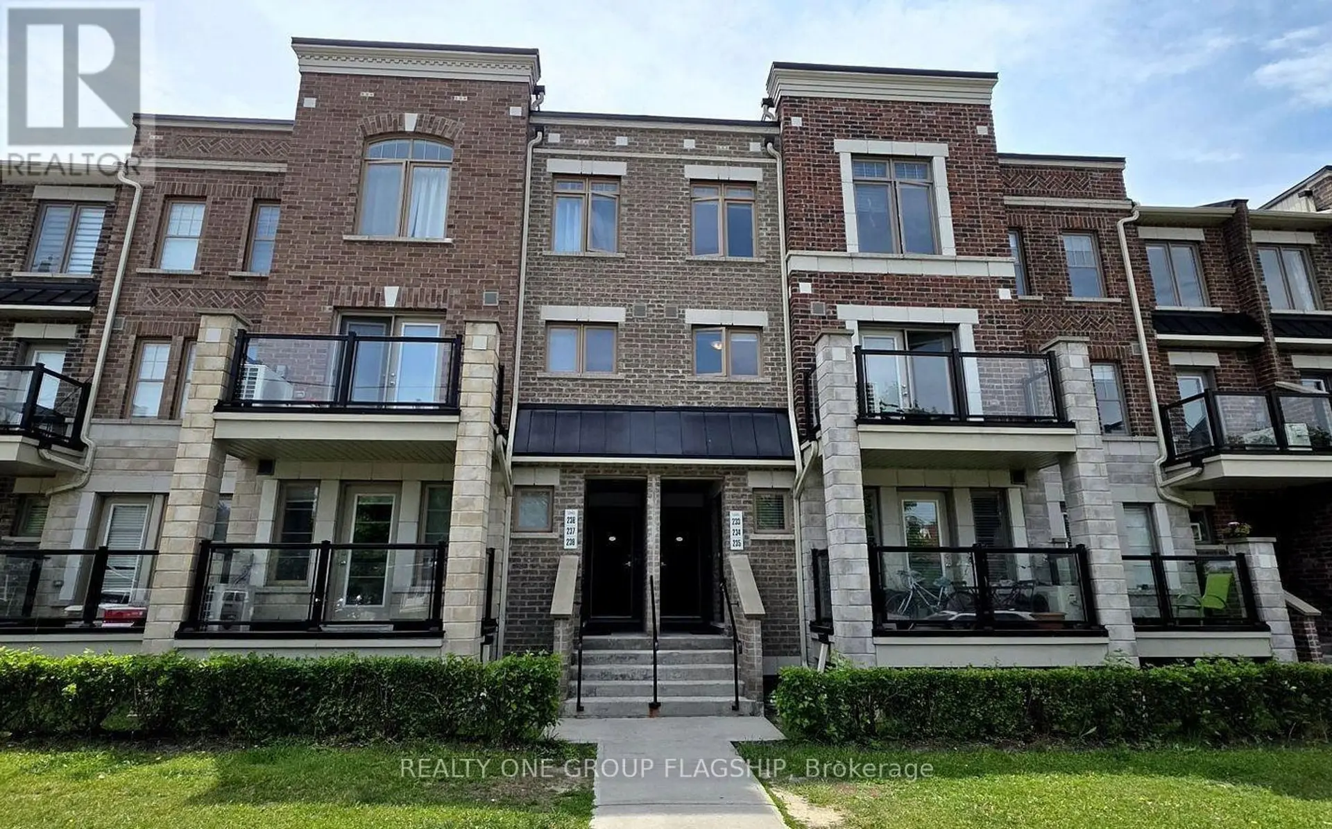 #234 2355 SHEPPARD AVENUE W - Image 1