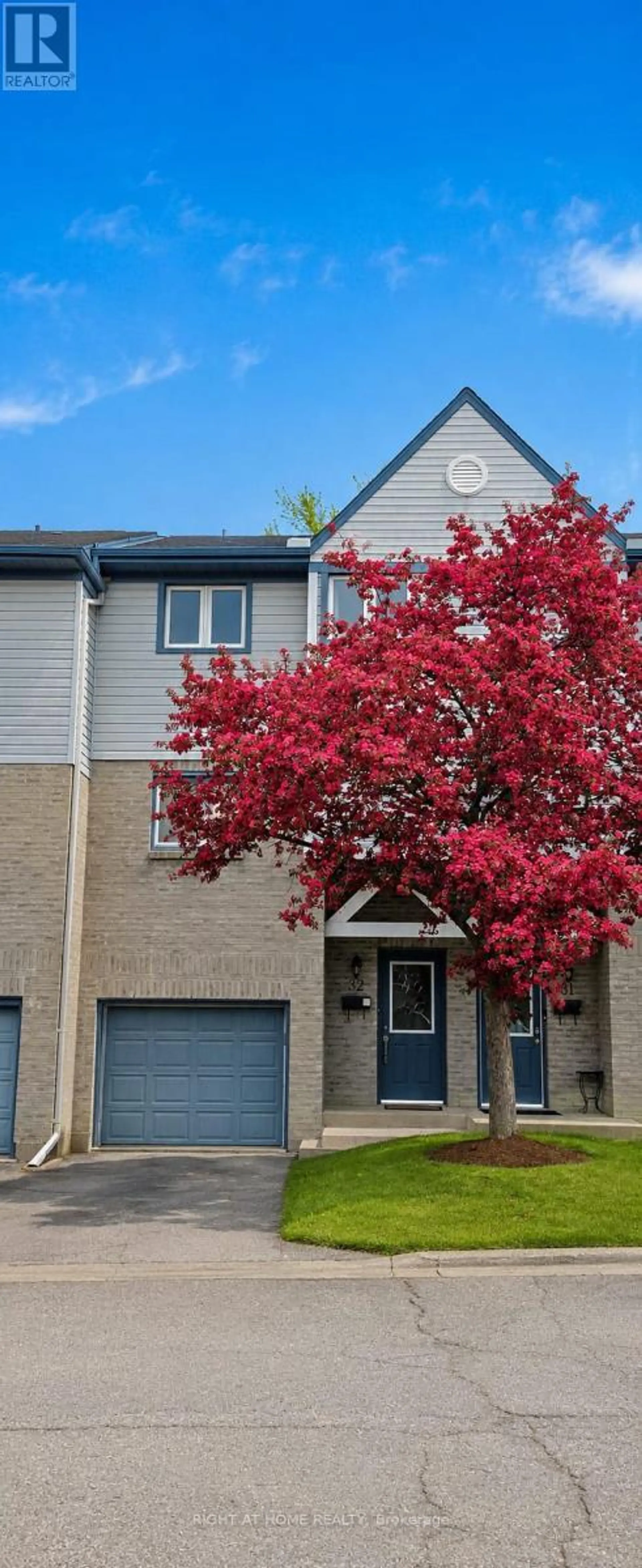 #32 589 BEECHWOOD DRIVE N - Image 1