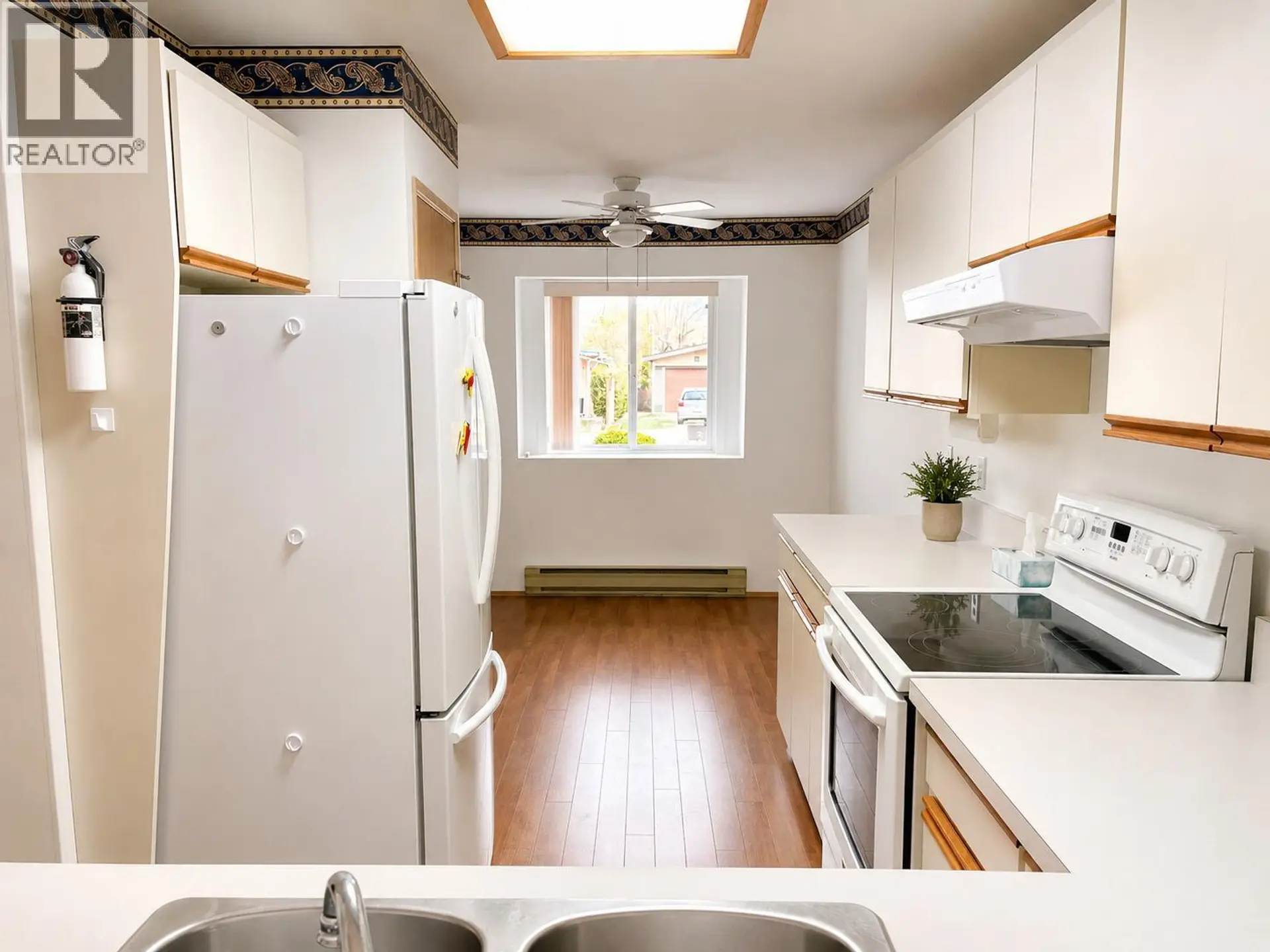 #2 815 11th Avenue - Image 17