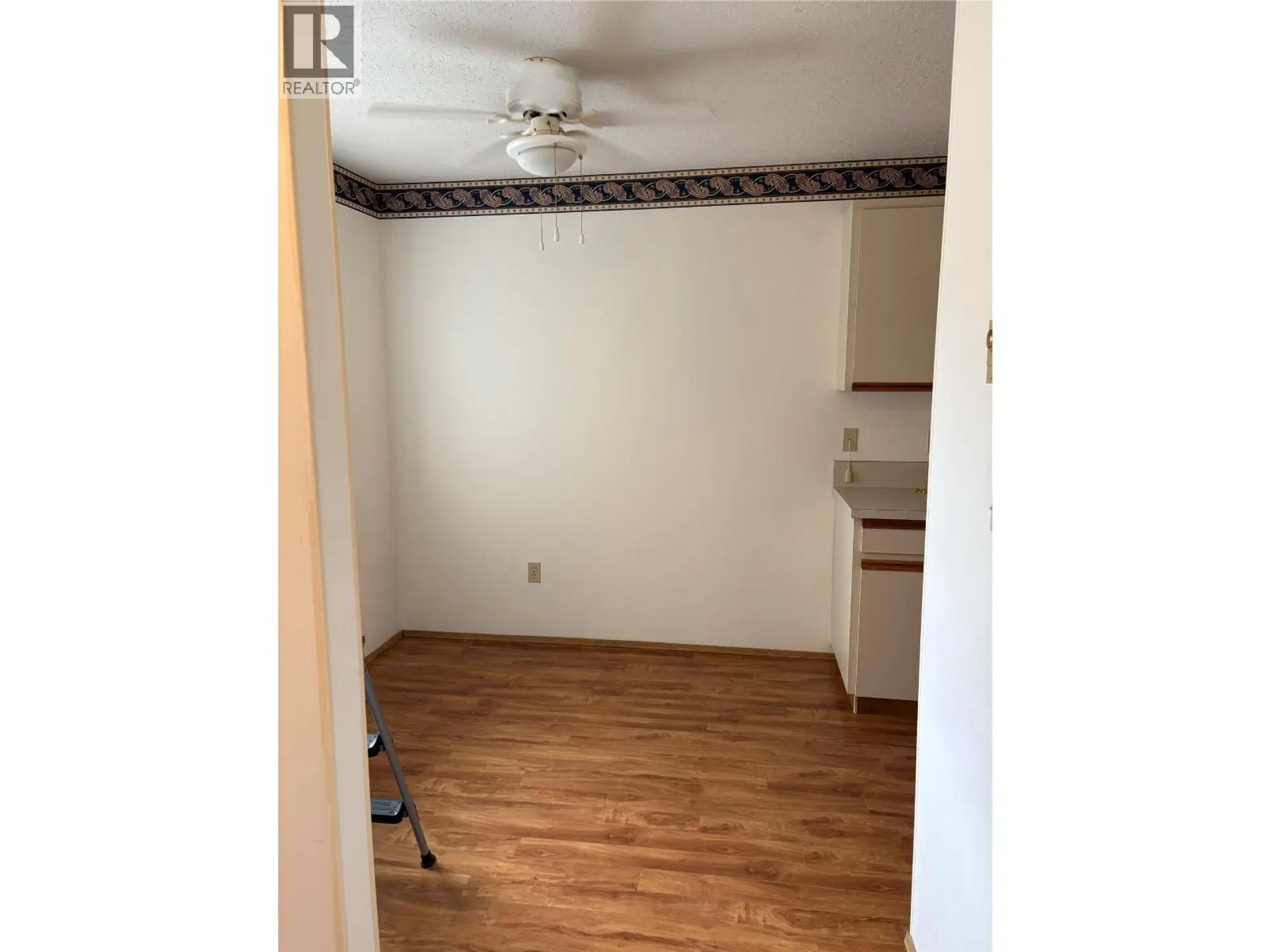 #2 815 11th Avenue - Image 9