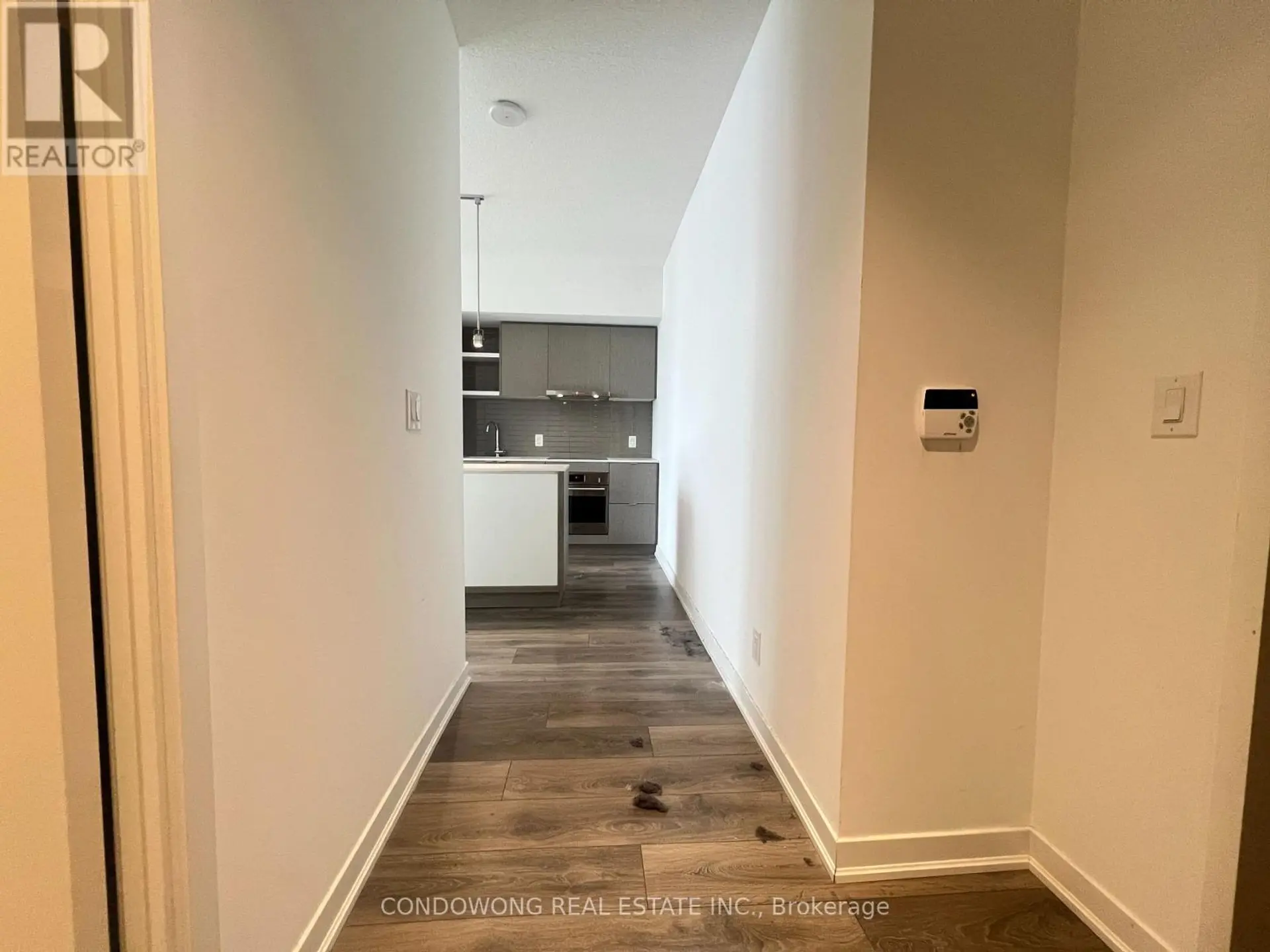 #4905 100 HARBOUR STREET - Image 13