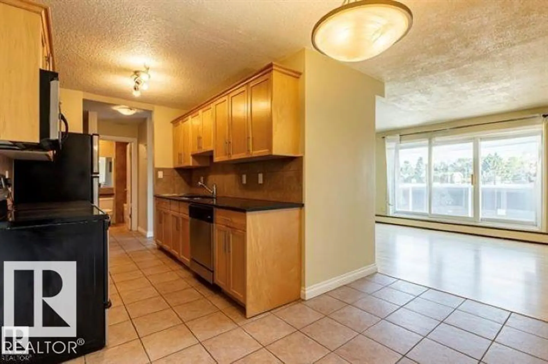 #307 8215 83 AV NW - Image 5