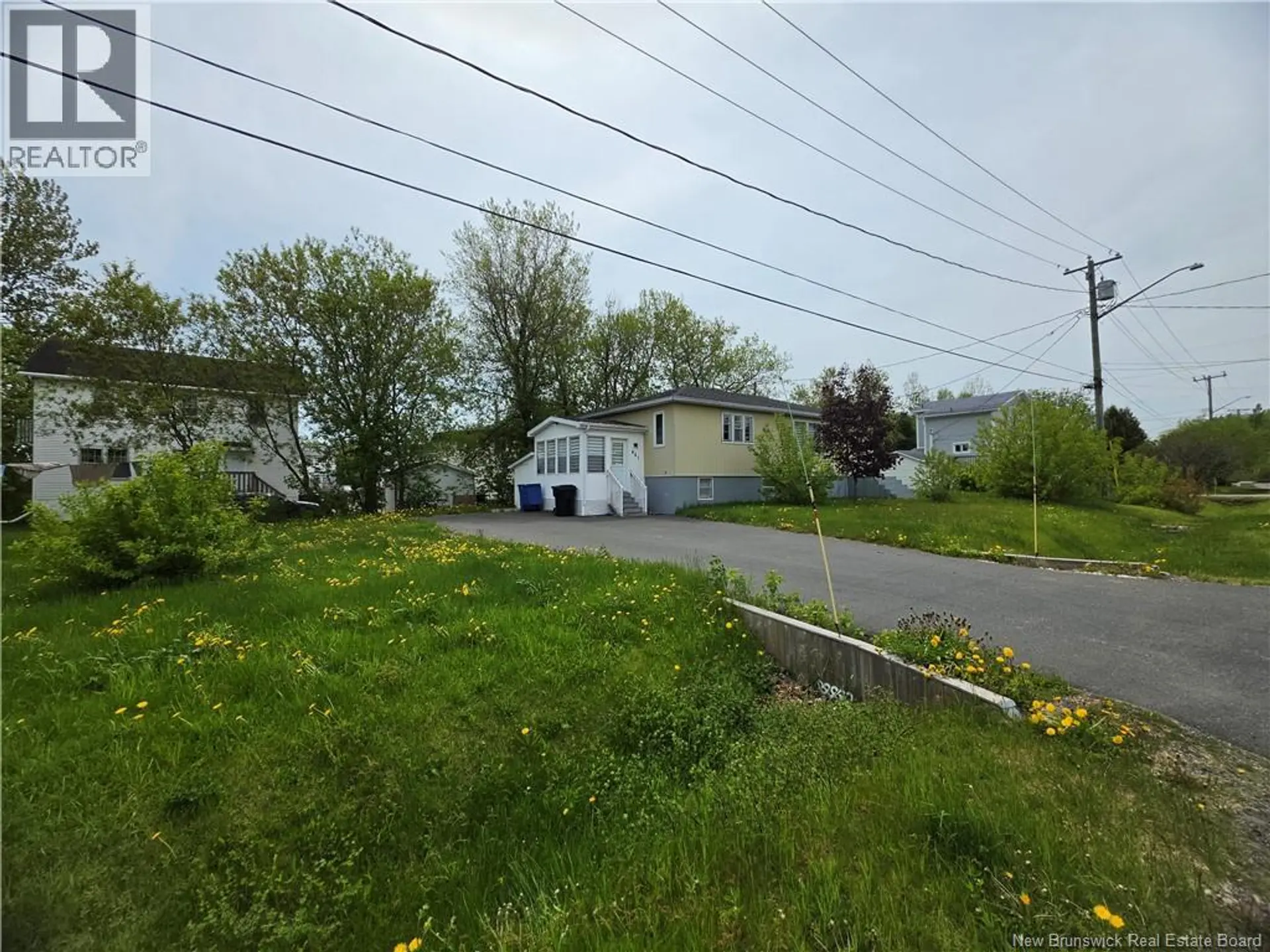 665 St Simon - Image 2