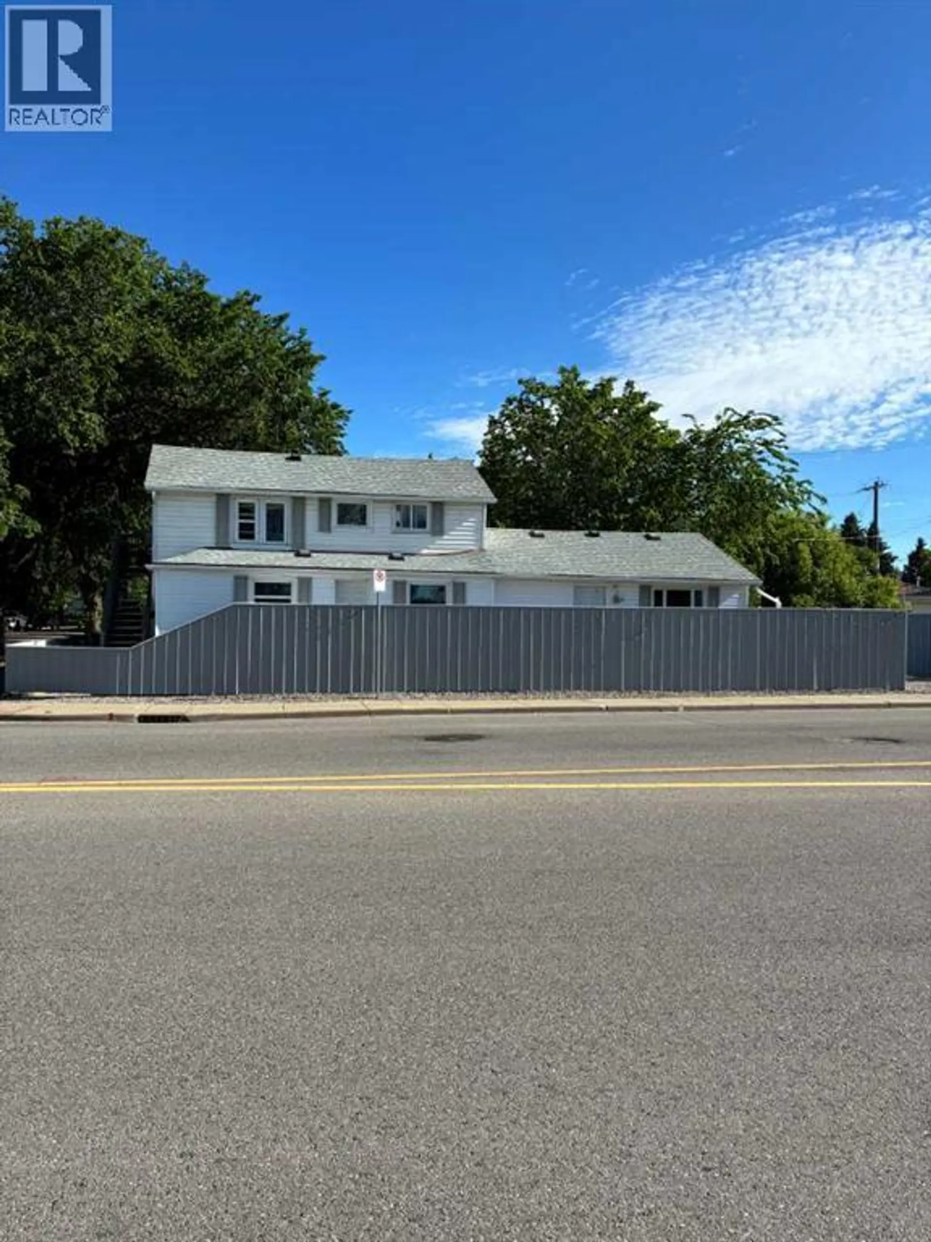 503 21 Street S - Image 3