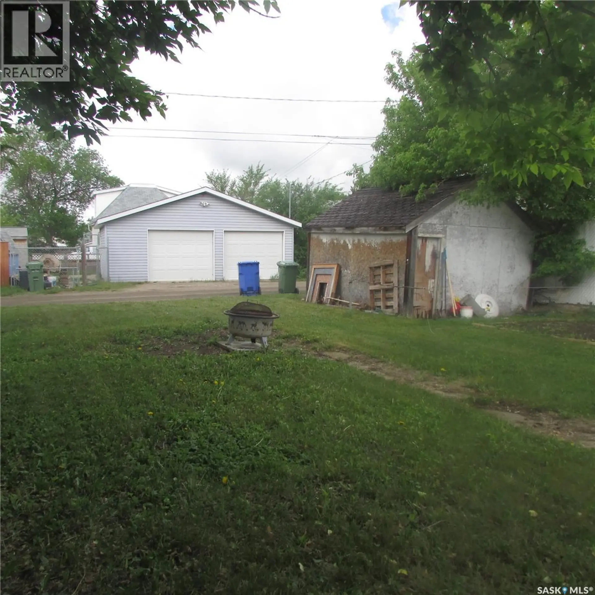 2058 Alexandra STREET - Image 10
