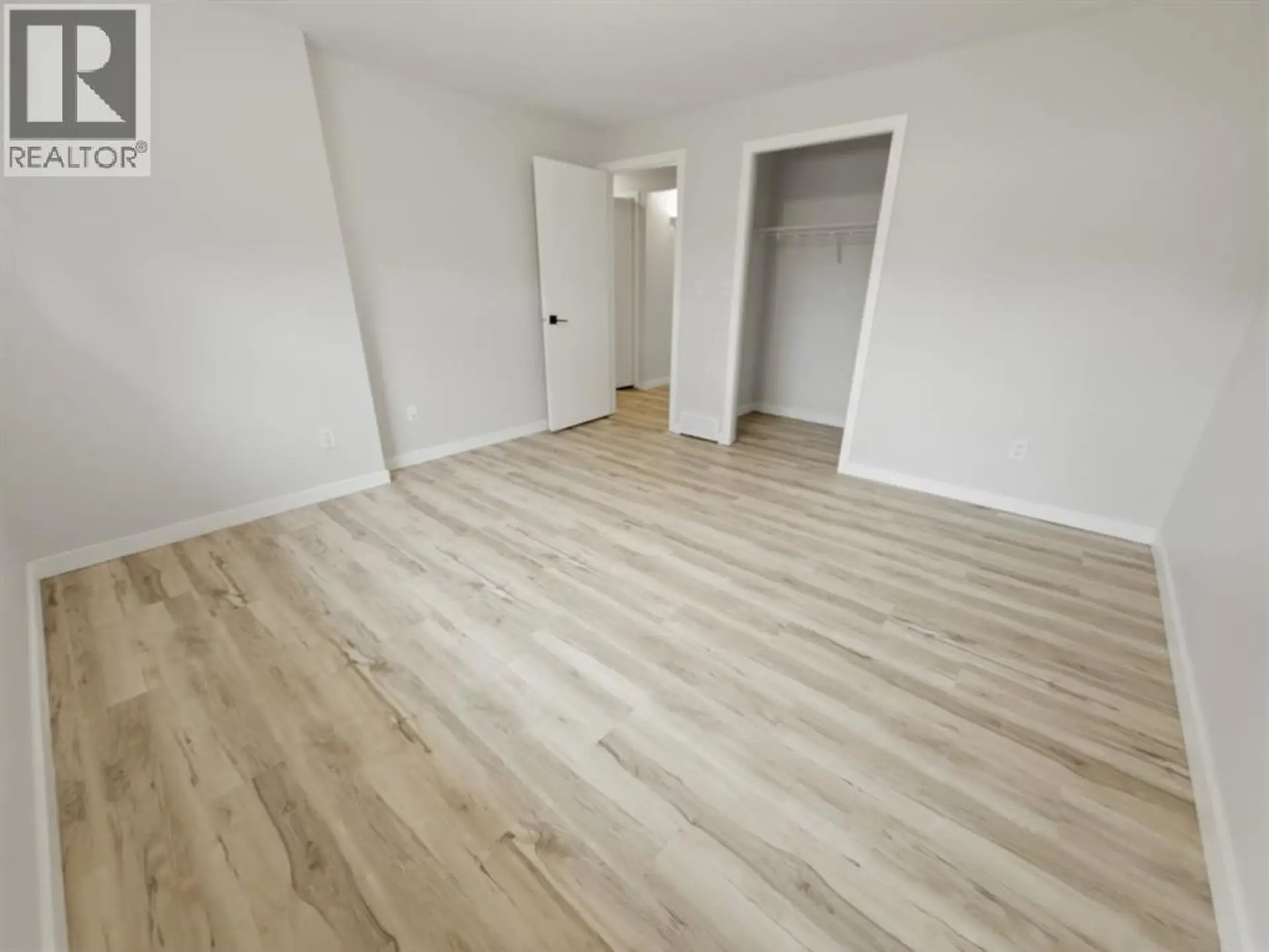 #39 103 Addington Drive - Image 16