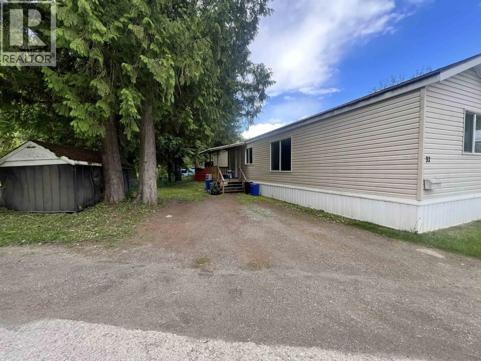 #32 4619 LOWRIE AVENUE - Image 2