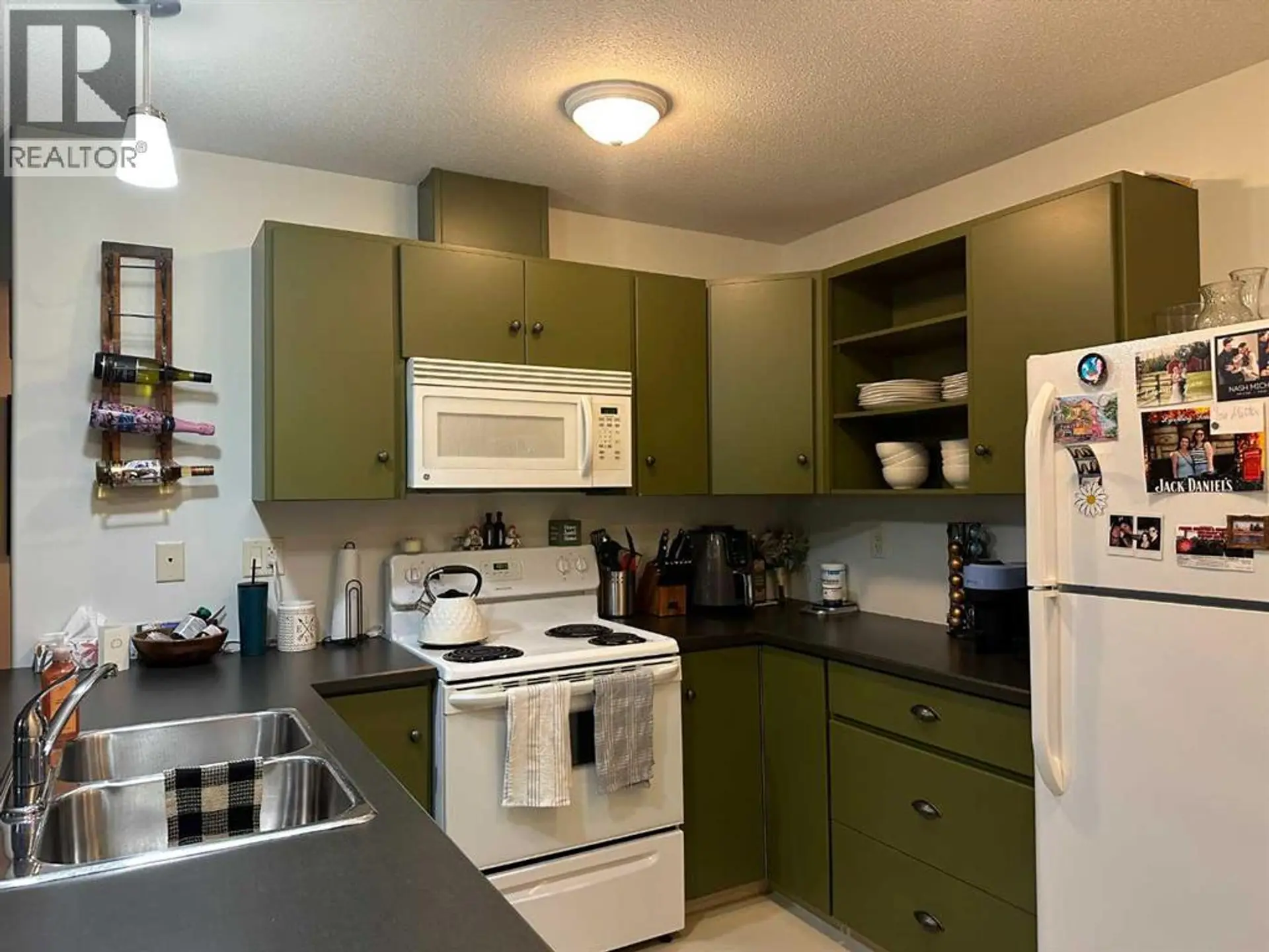 5018 61 AvenueClose - Image 16
