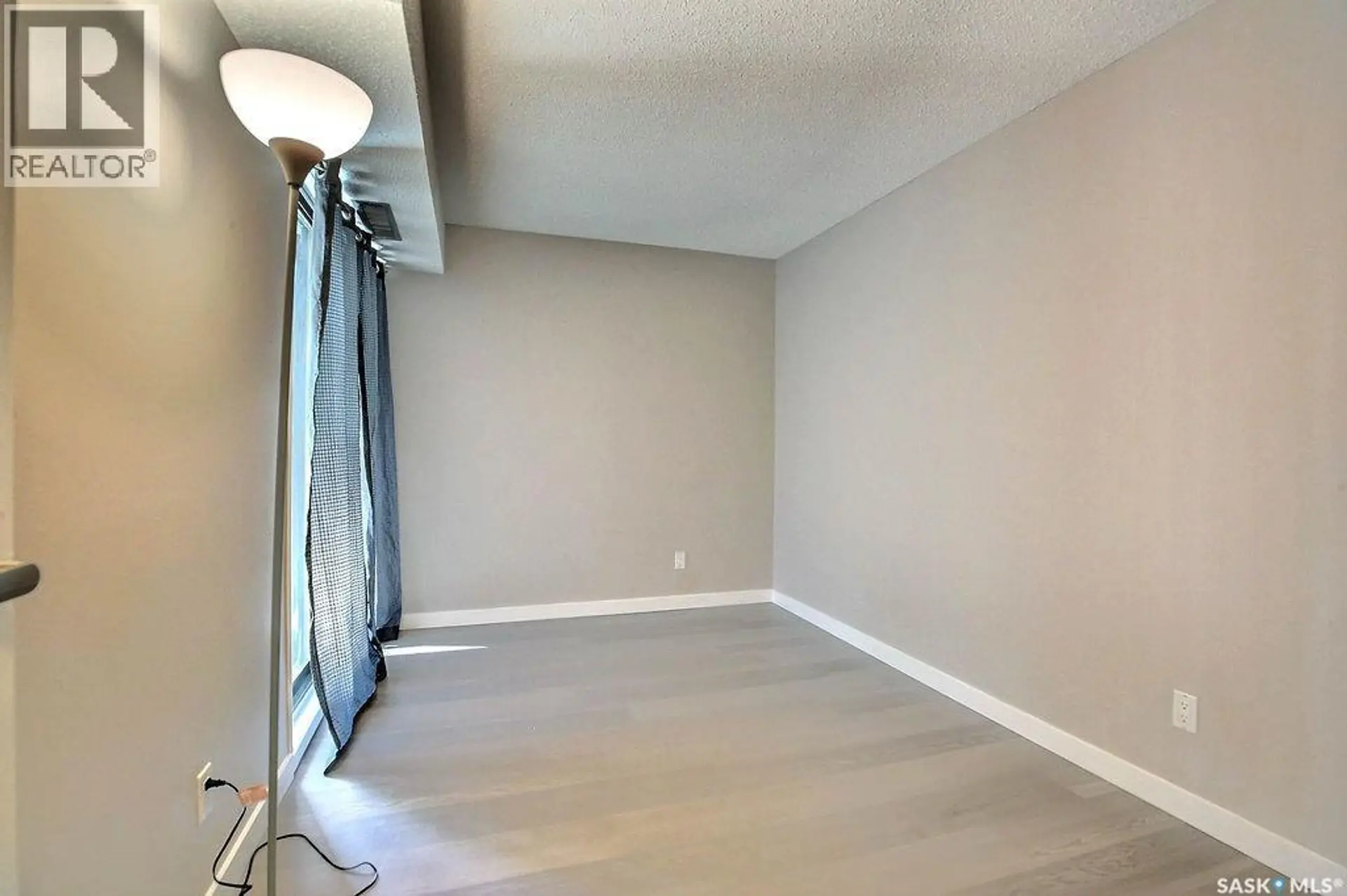 #118 2315 McIntyre STREET - Image 11