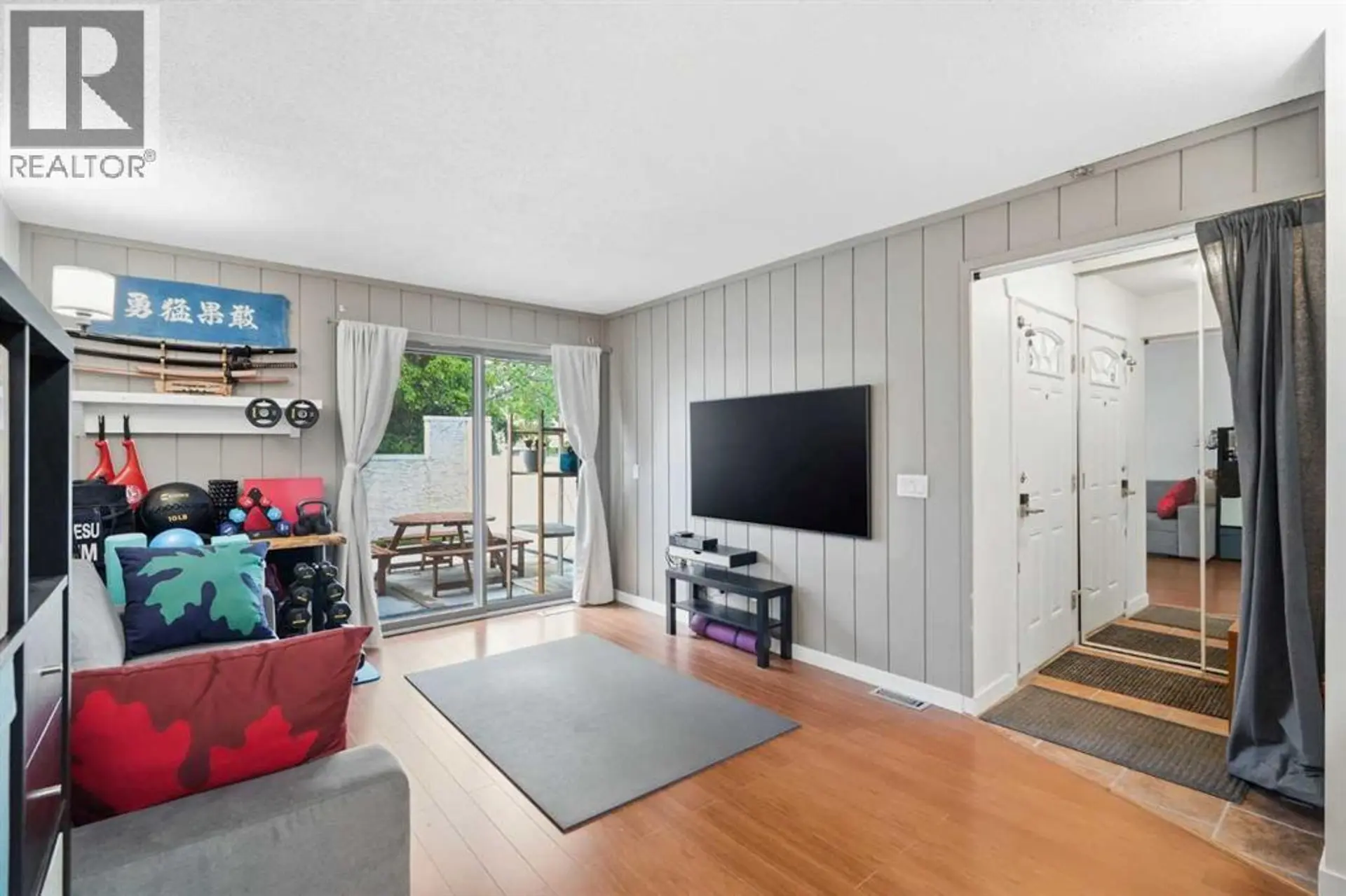 #411 3500 Varsity Drive NW - Image 4