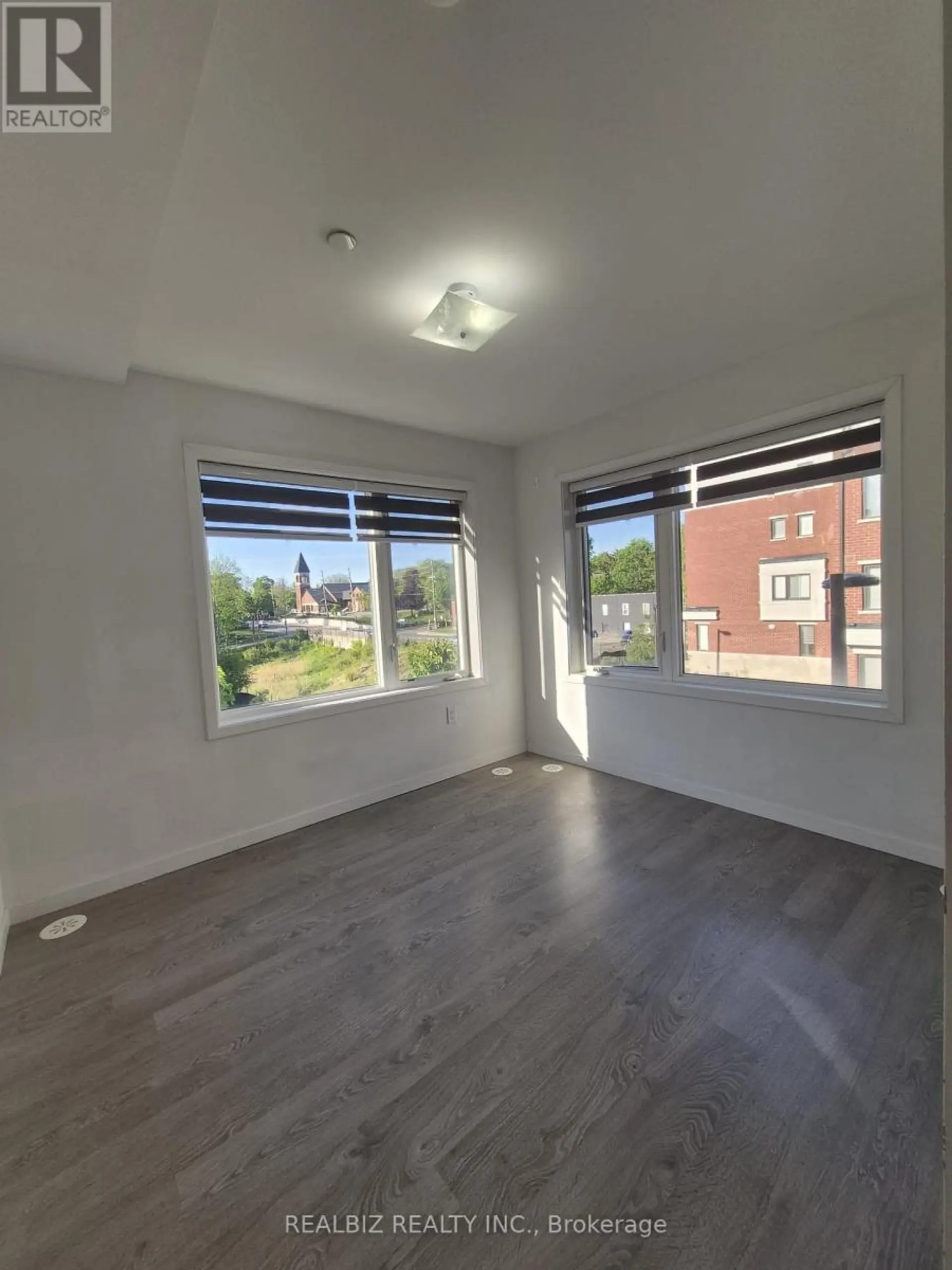 #77 400 ALEX GARDNER CIRCLE - Image 14