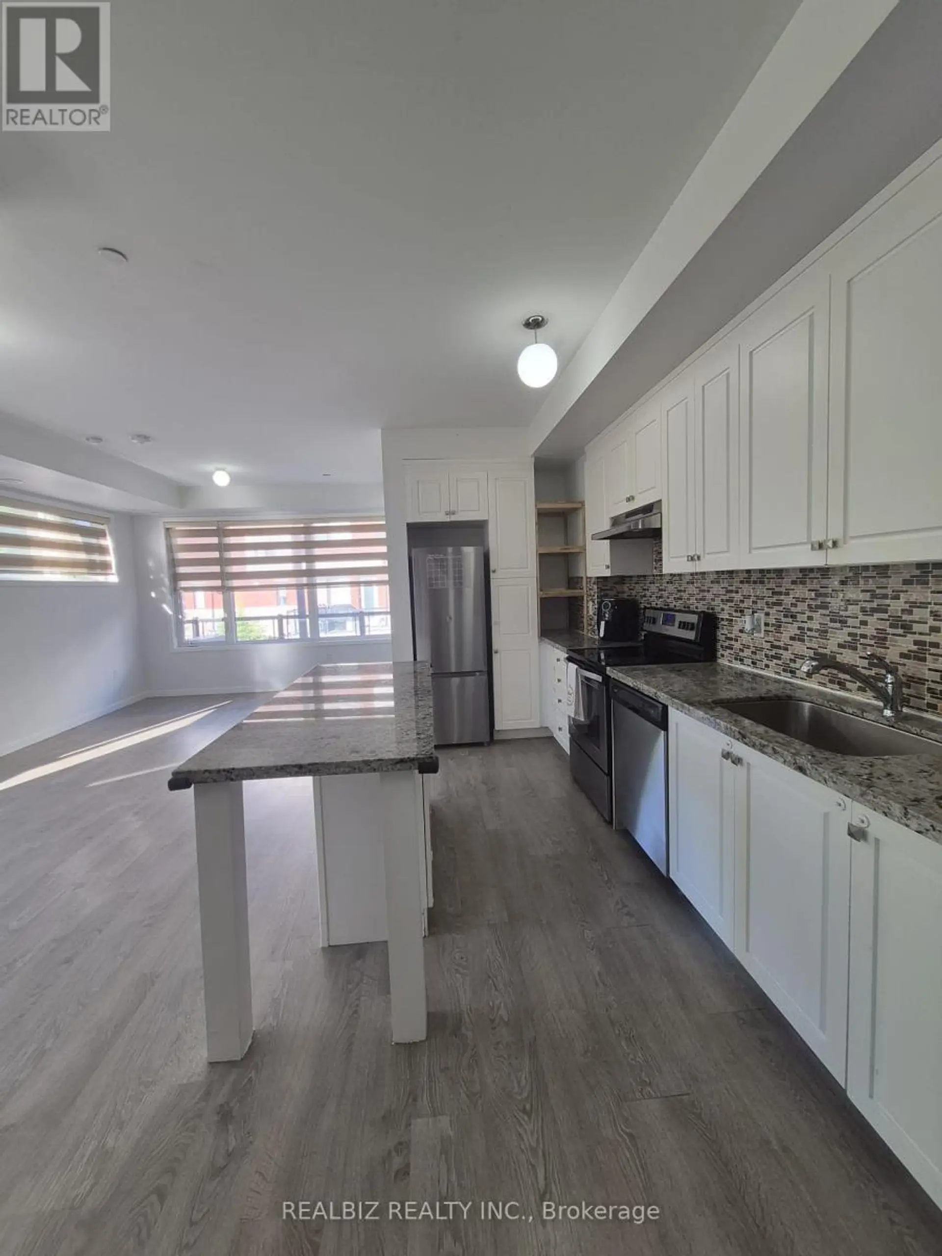 #77 400 ALEX GARDNER CIRCLE - Image 5