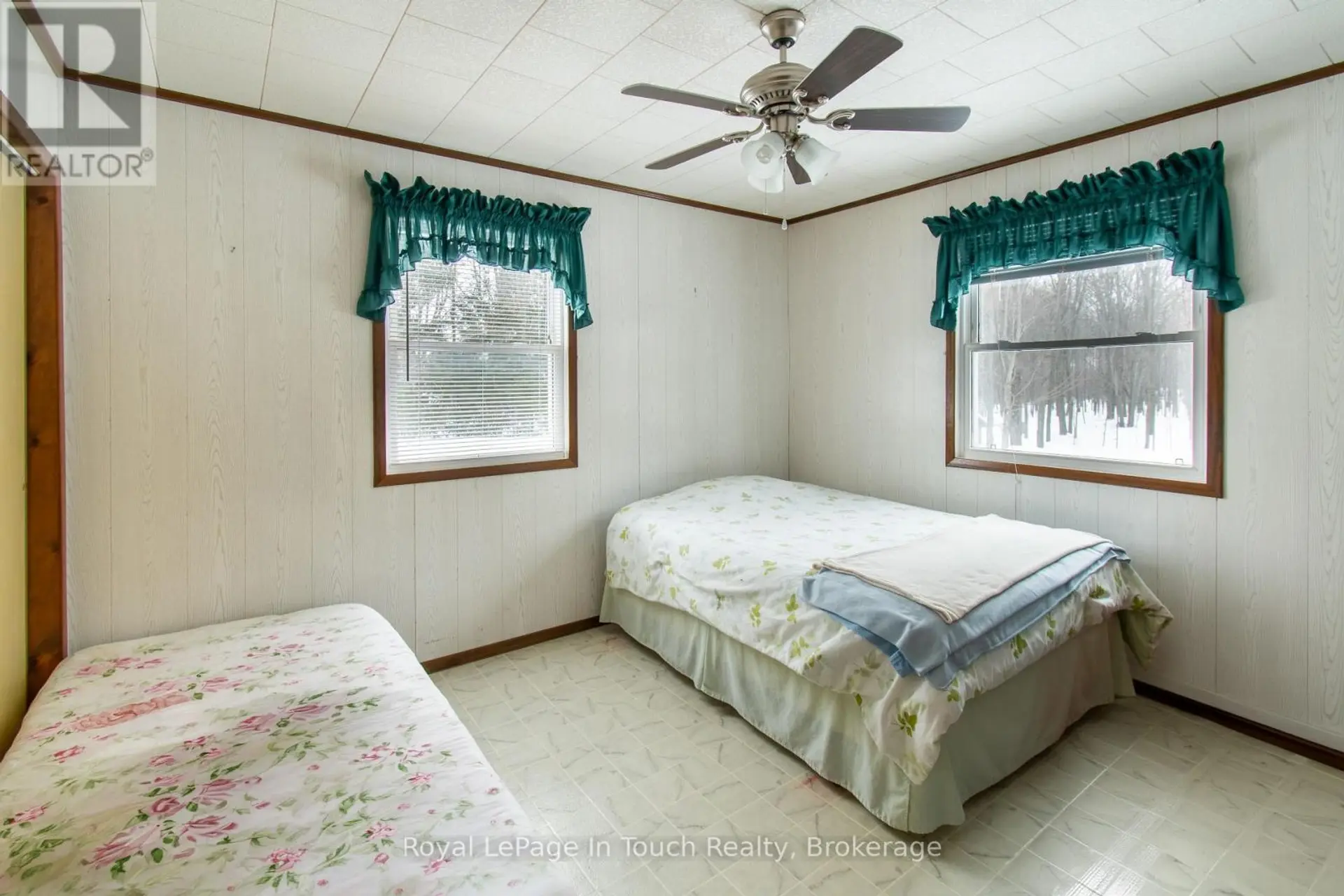 874 CEDAR POINT ROAD - Image 15