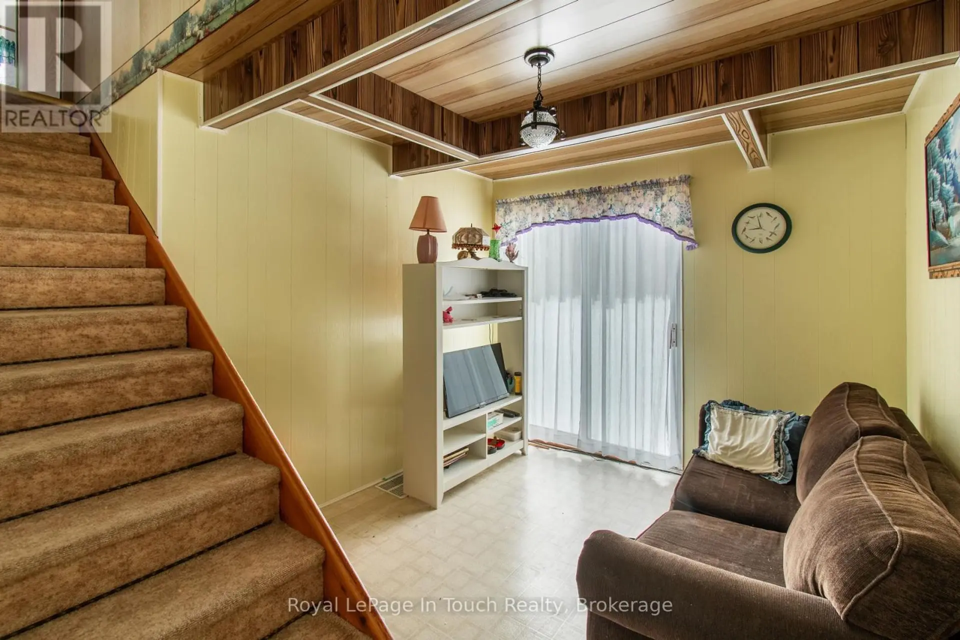 874 CEDAR POINT ROAD - Image 11
