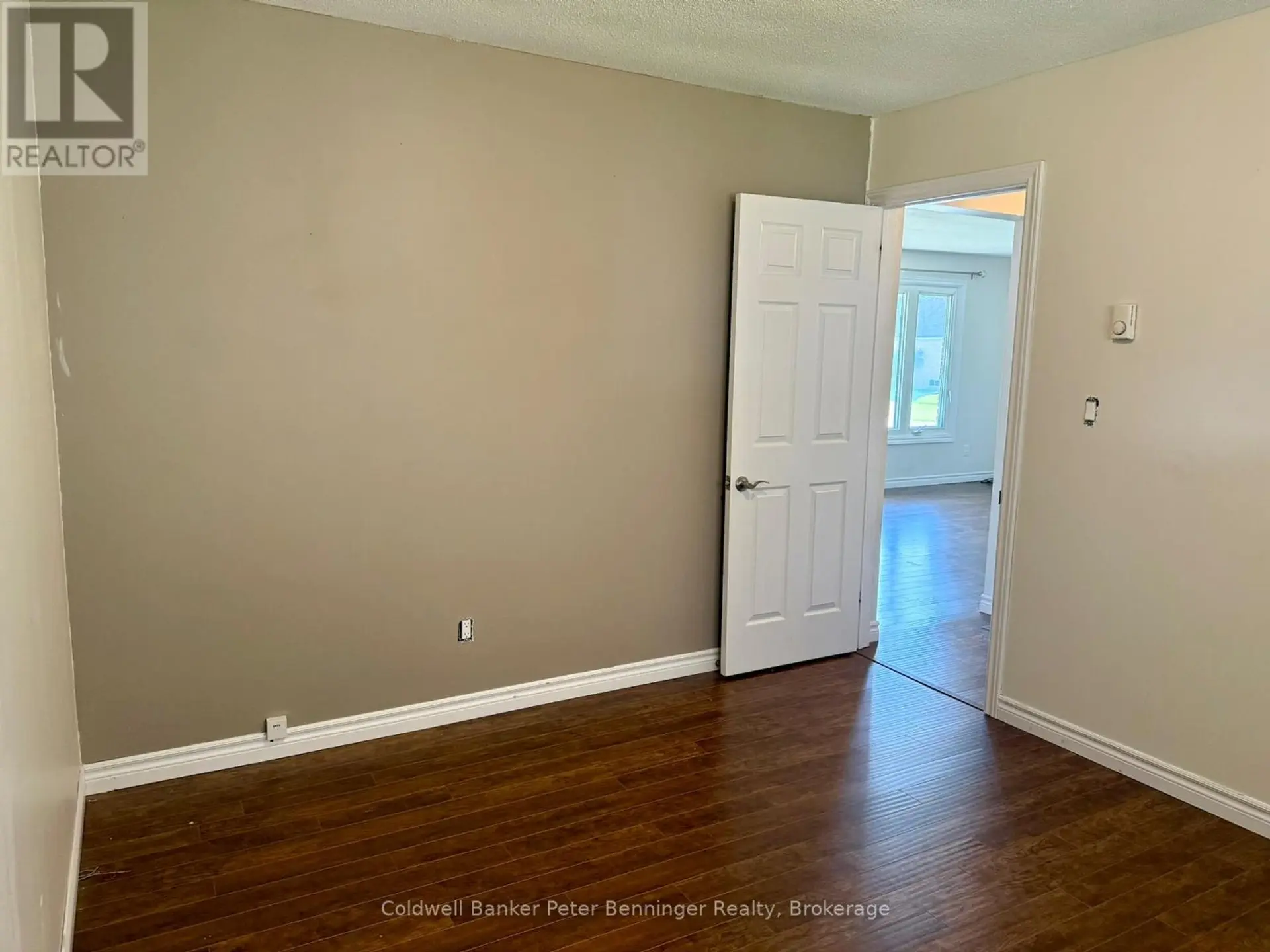 4 HURON STREET - Image 11