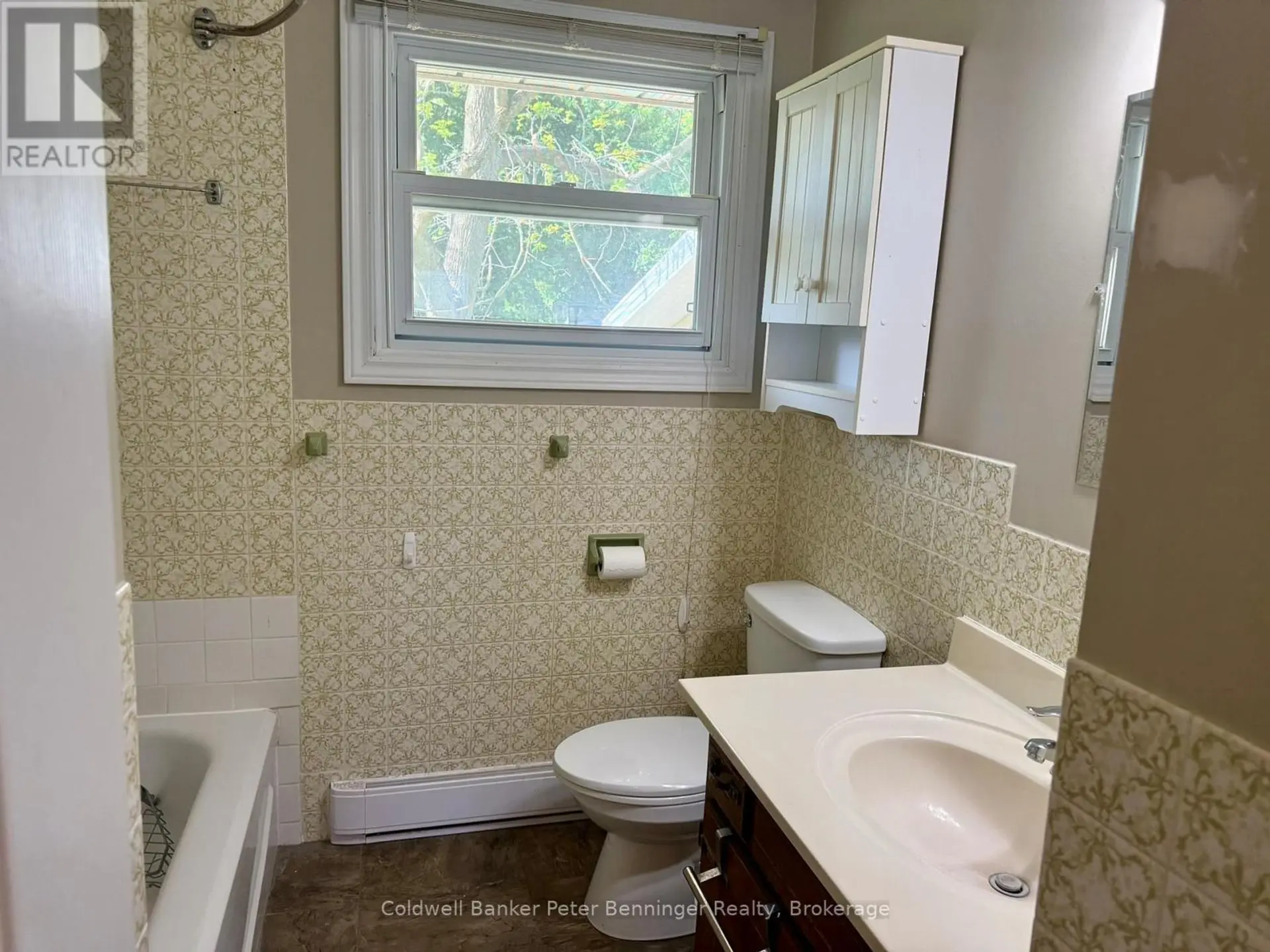 4 HURON STREET - Image 12