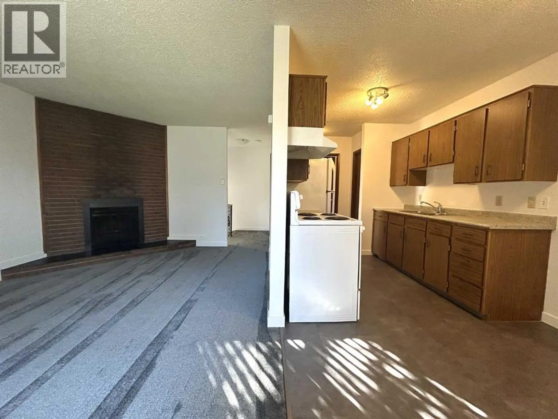 223 5 Street NW - Image 8