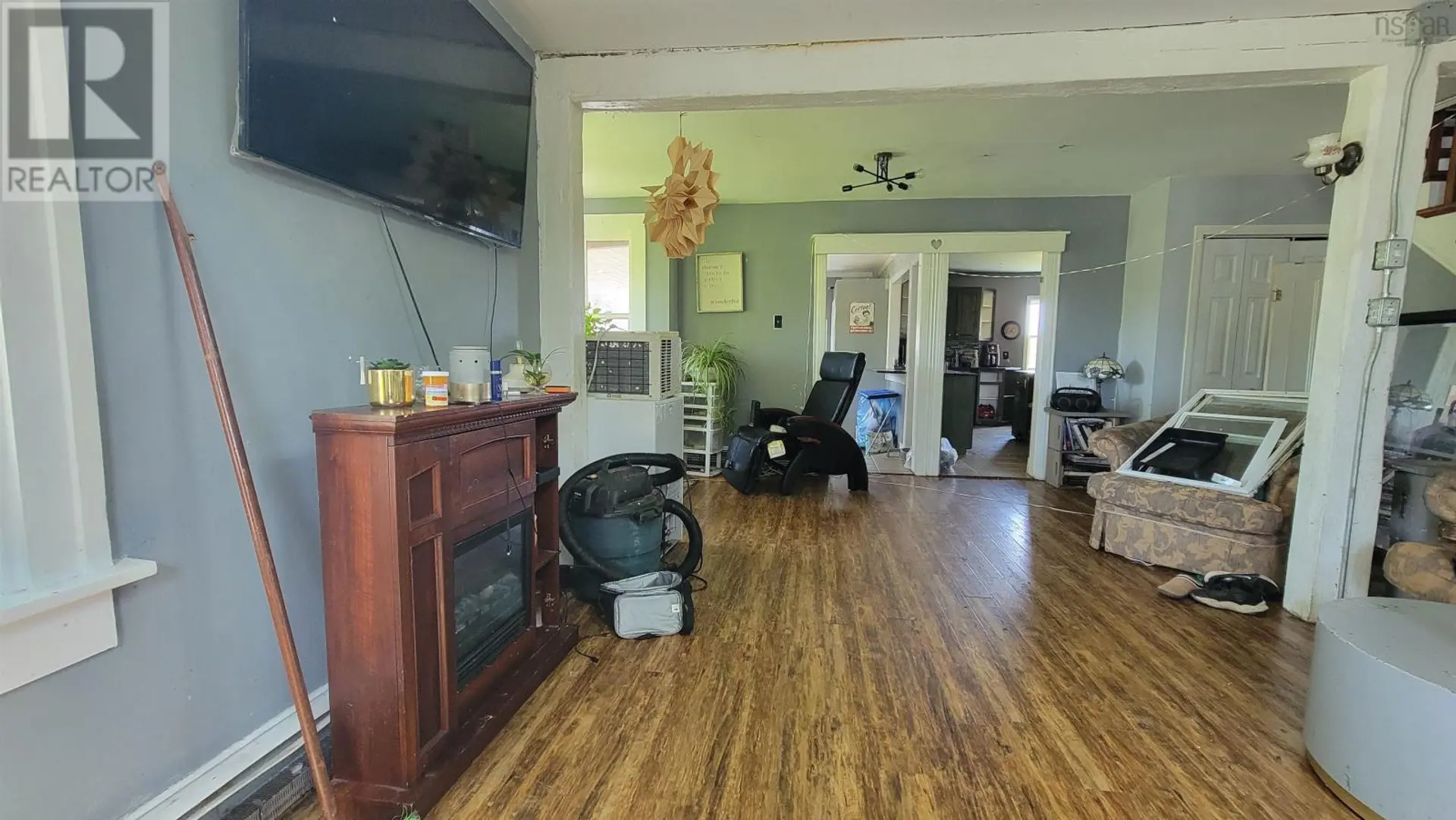 1641 1 Highway - Image 14