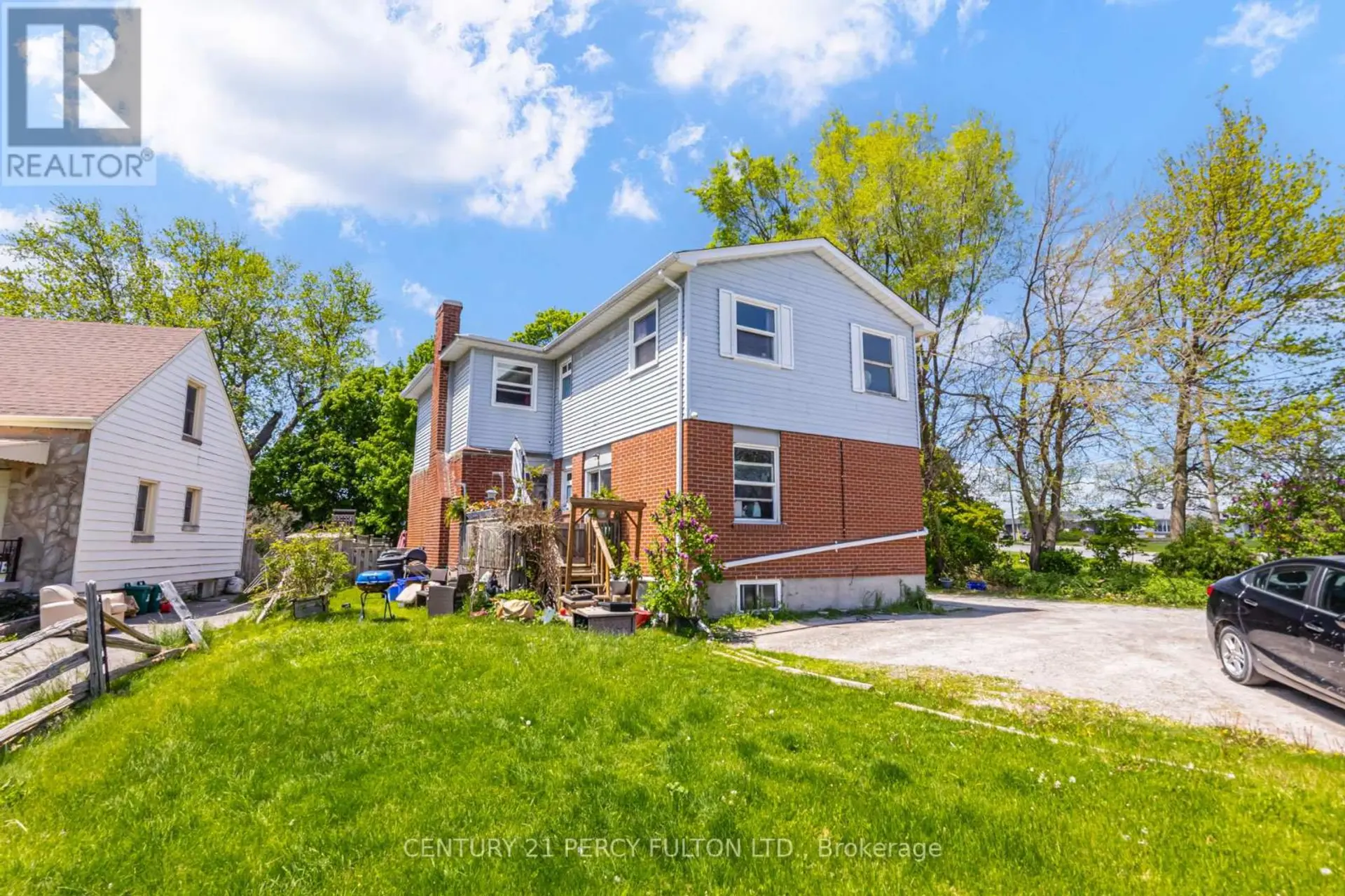1100 SIMCOE STREET S - Image 1