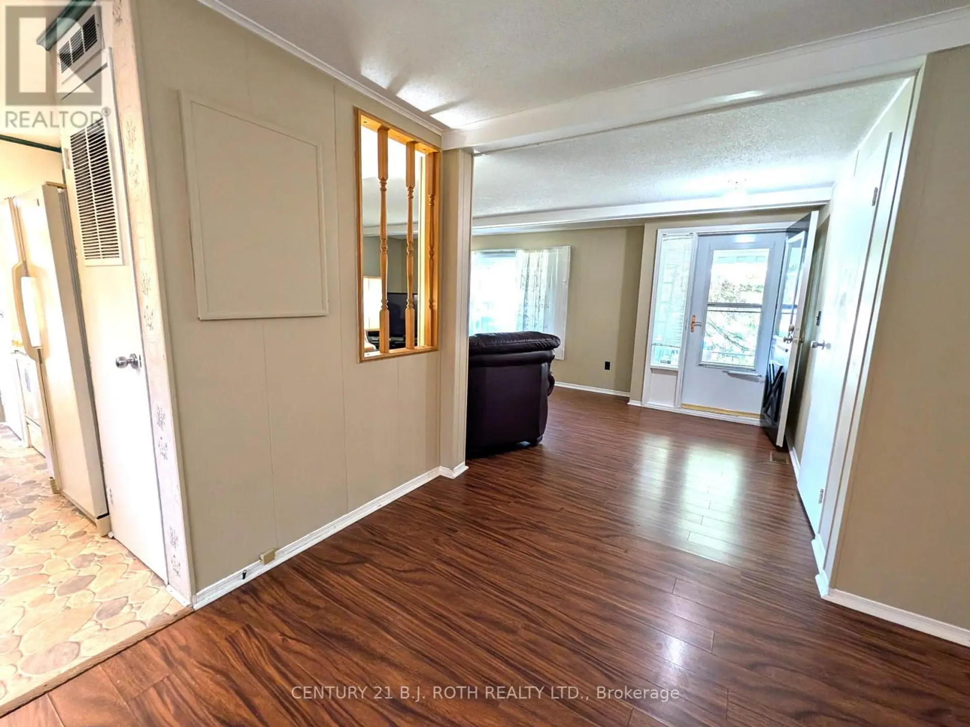 66 LINDEN LANE - Image 10