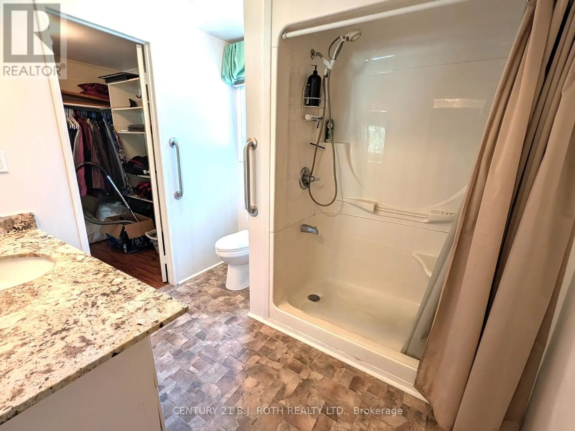 66 LINDEN LANE - Image 16
