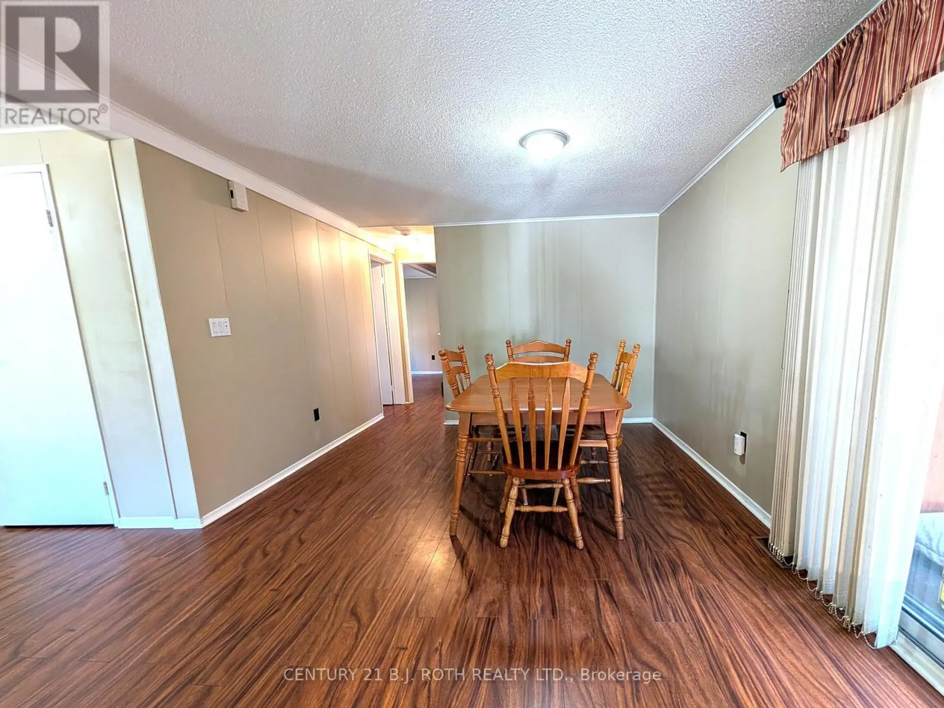 66 LINDEN LANE - Image 9