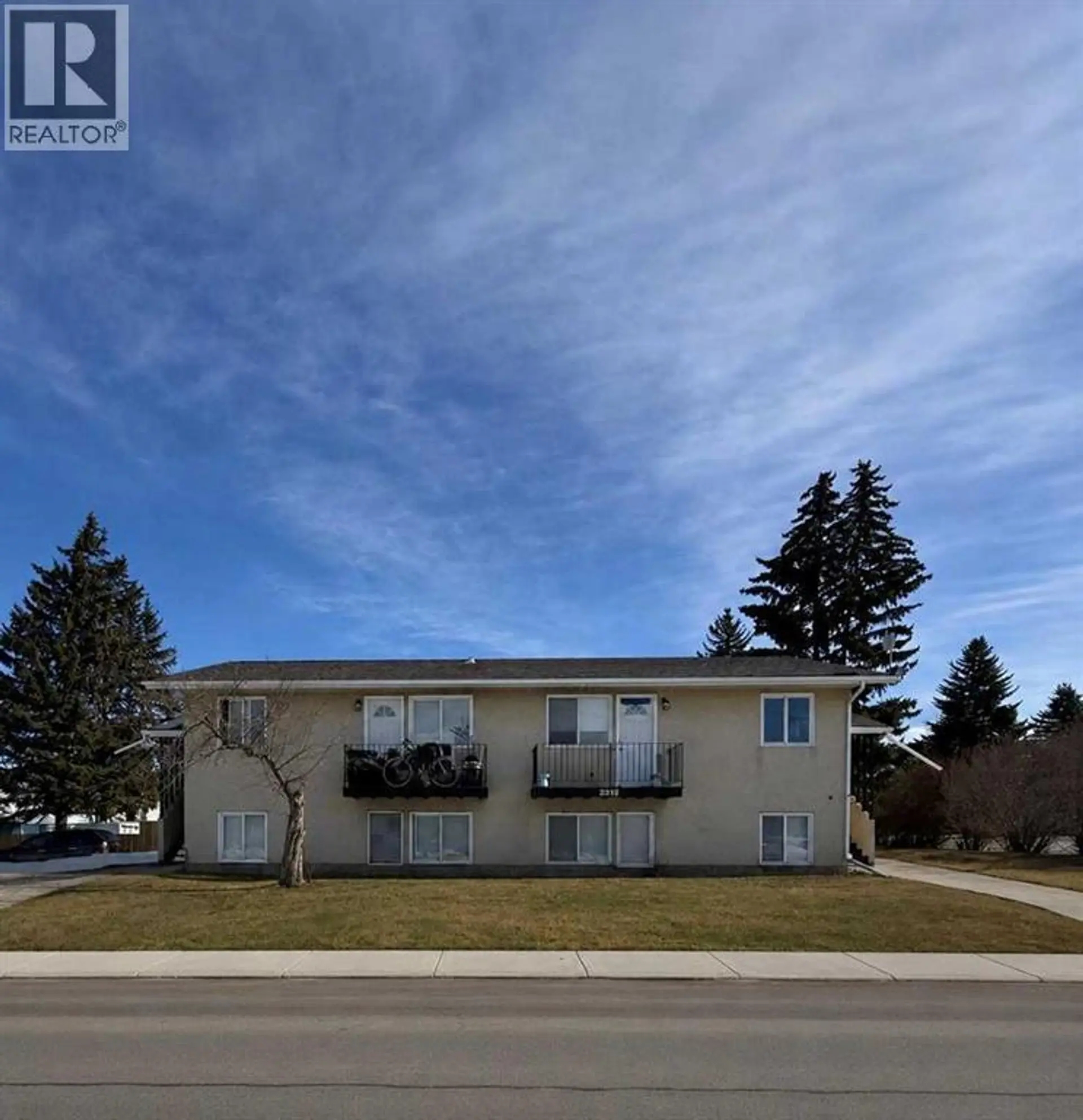 5805 56 Avenue - Image 1