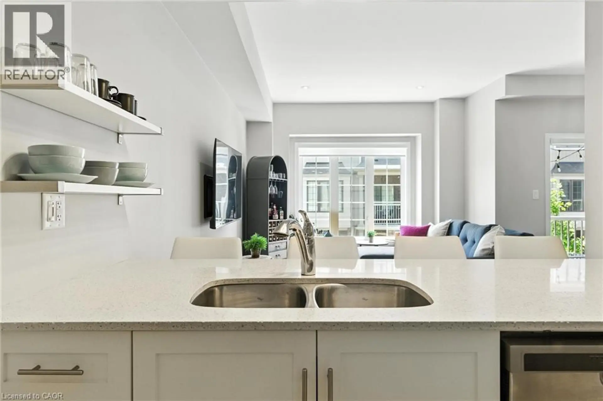 #37 377 GLANCASTER Road - Image 9