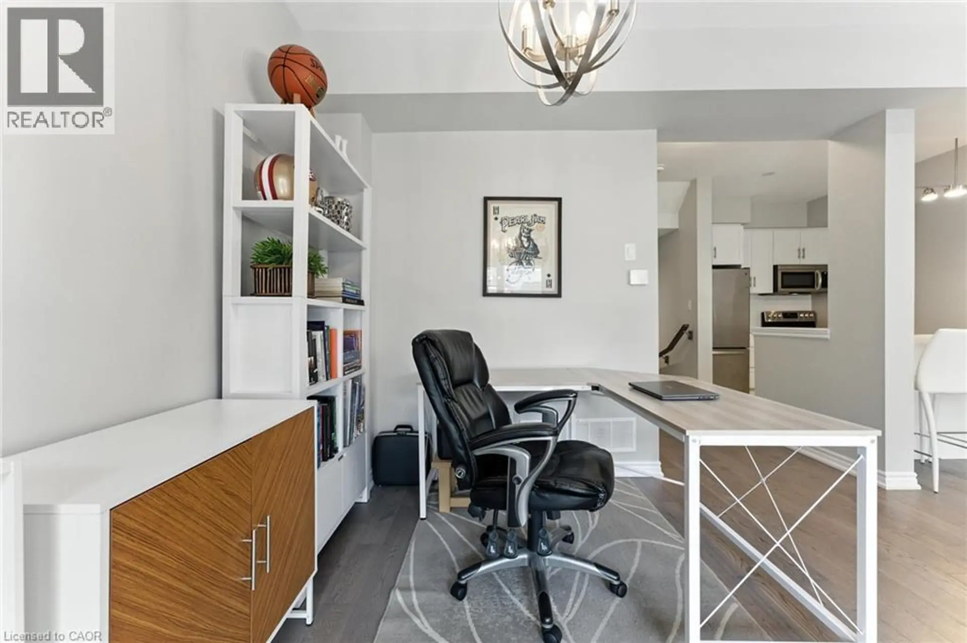 #37 377 GLANCASTER Road - Image 12