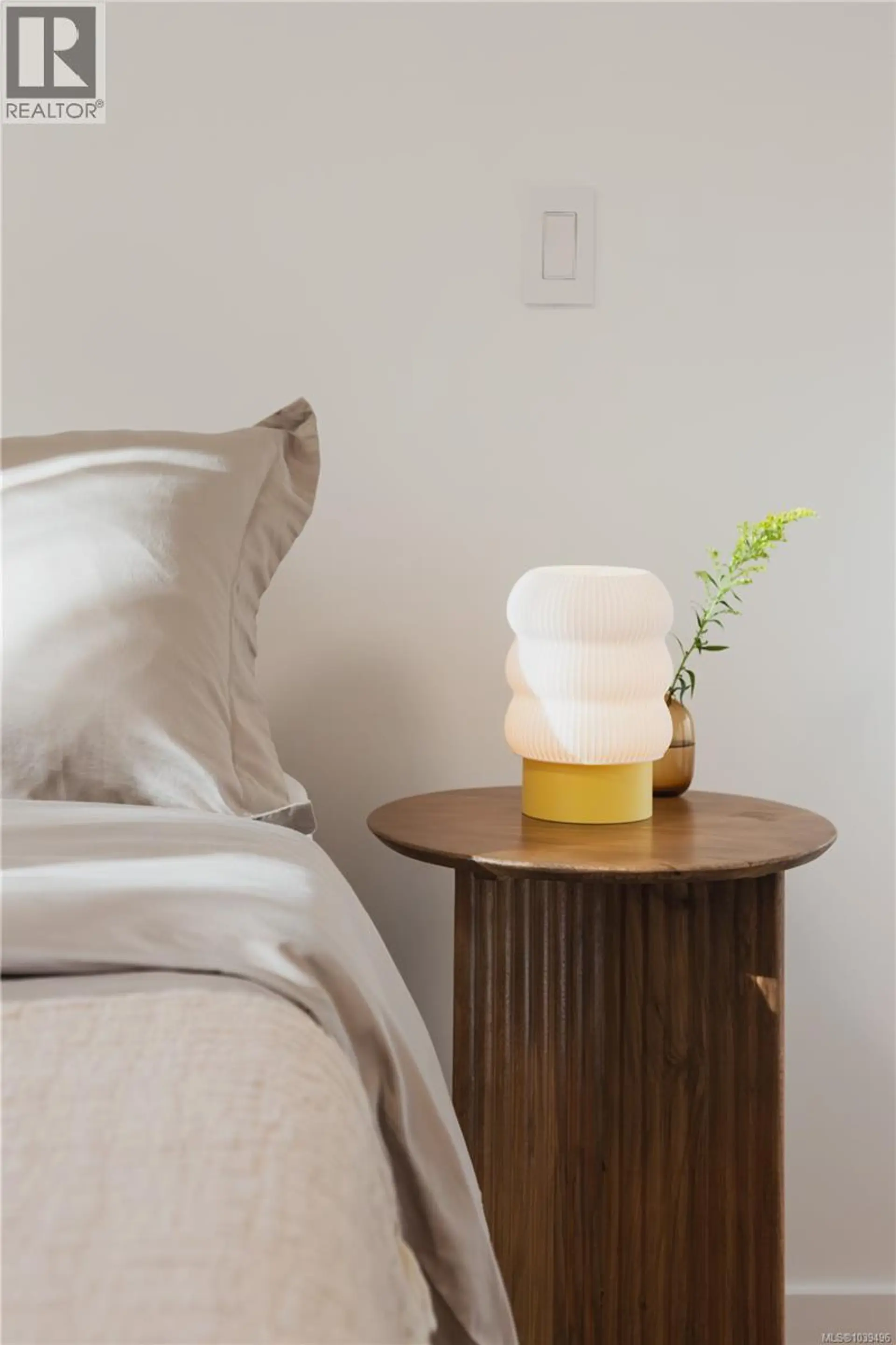 #3 909 Redfern St - Image 12